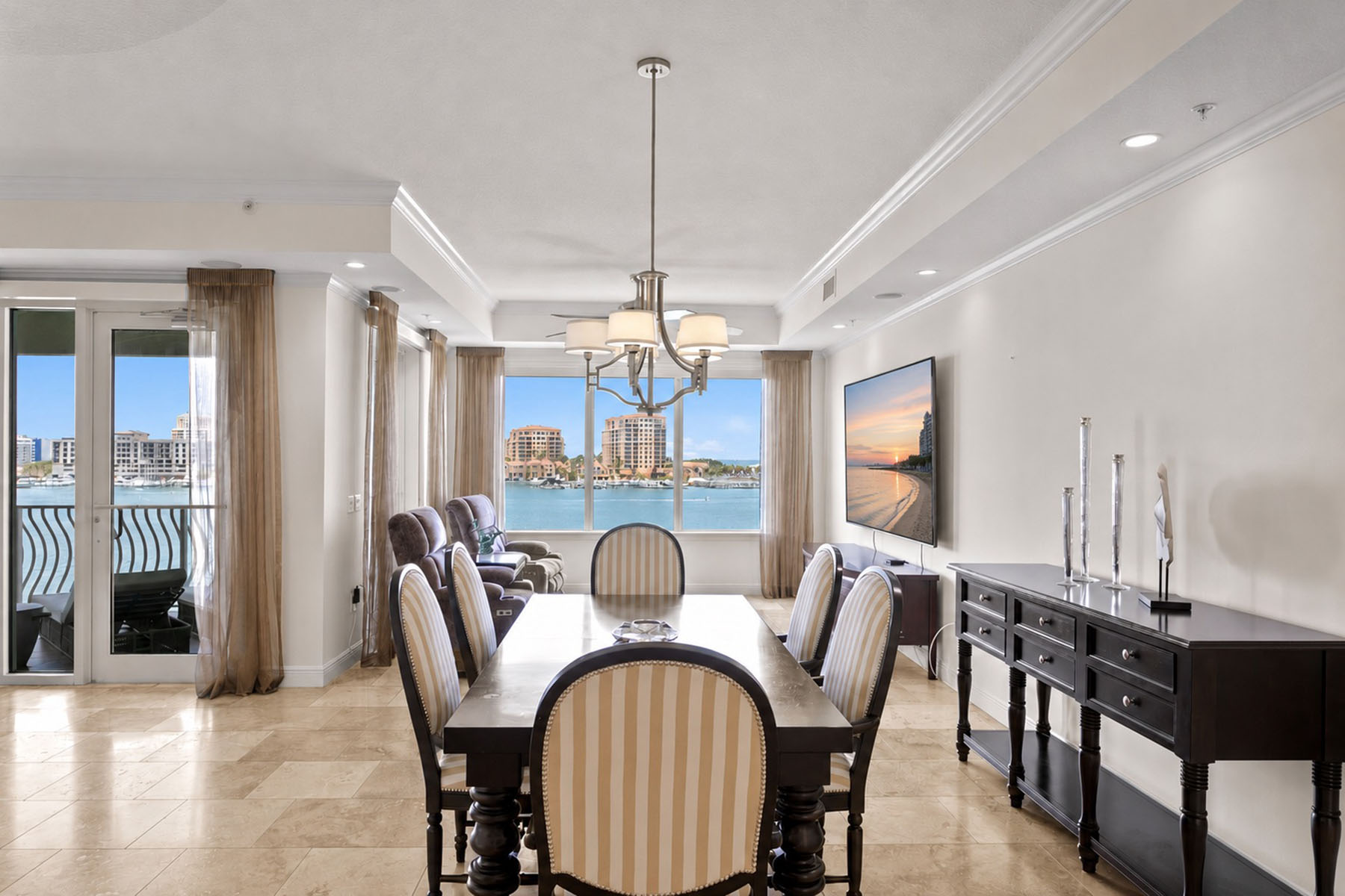 200 Skiff Point , 501
