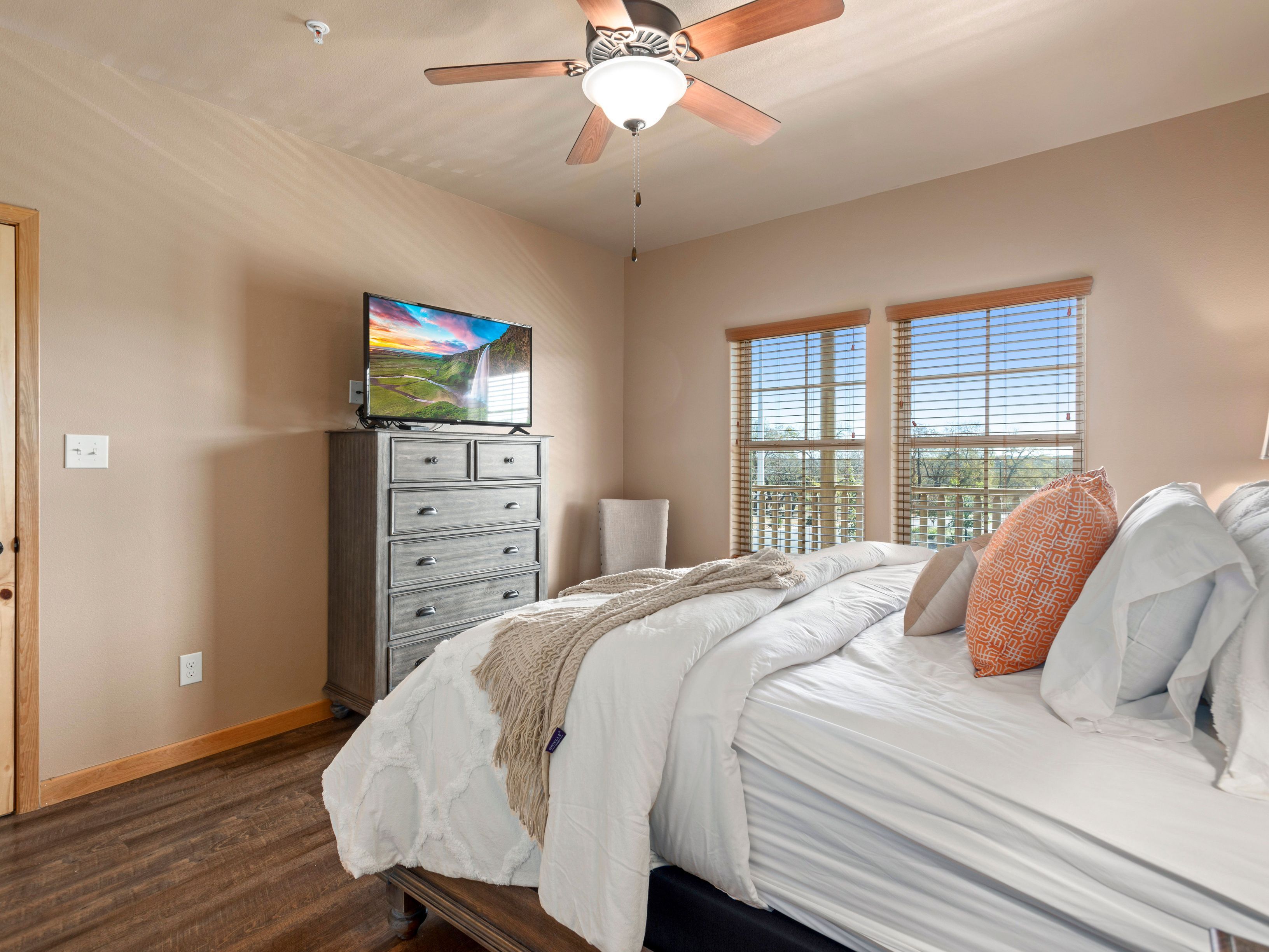 1554 Gruene Road Unit A8