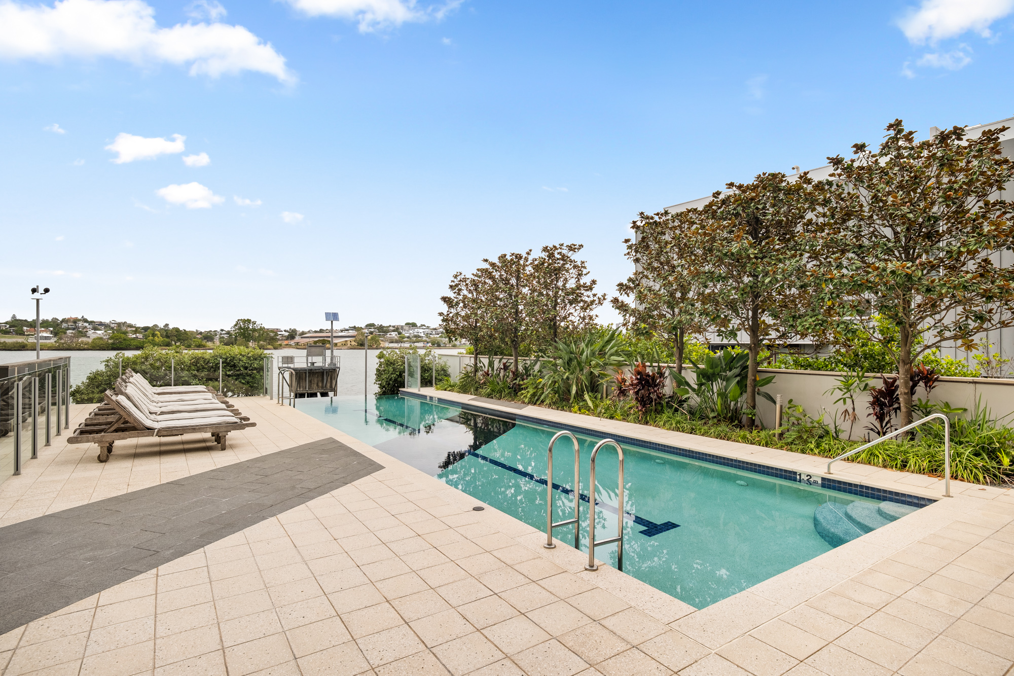 107/37 Harbour Road Hamilton