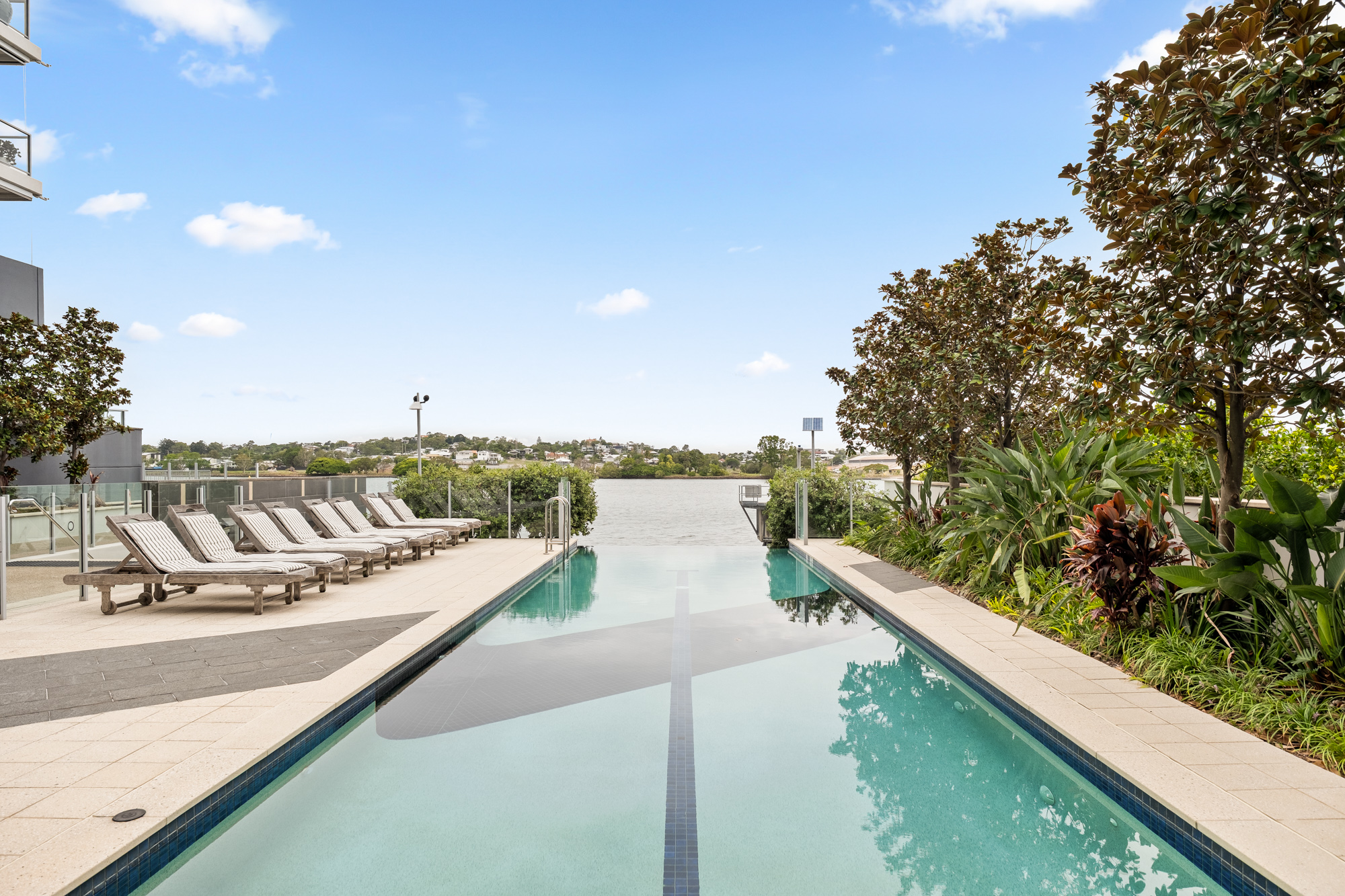 107/37 Harbour Road Hamilton