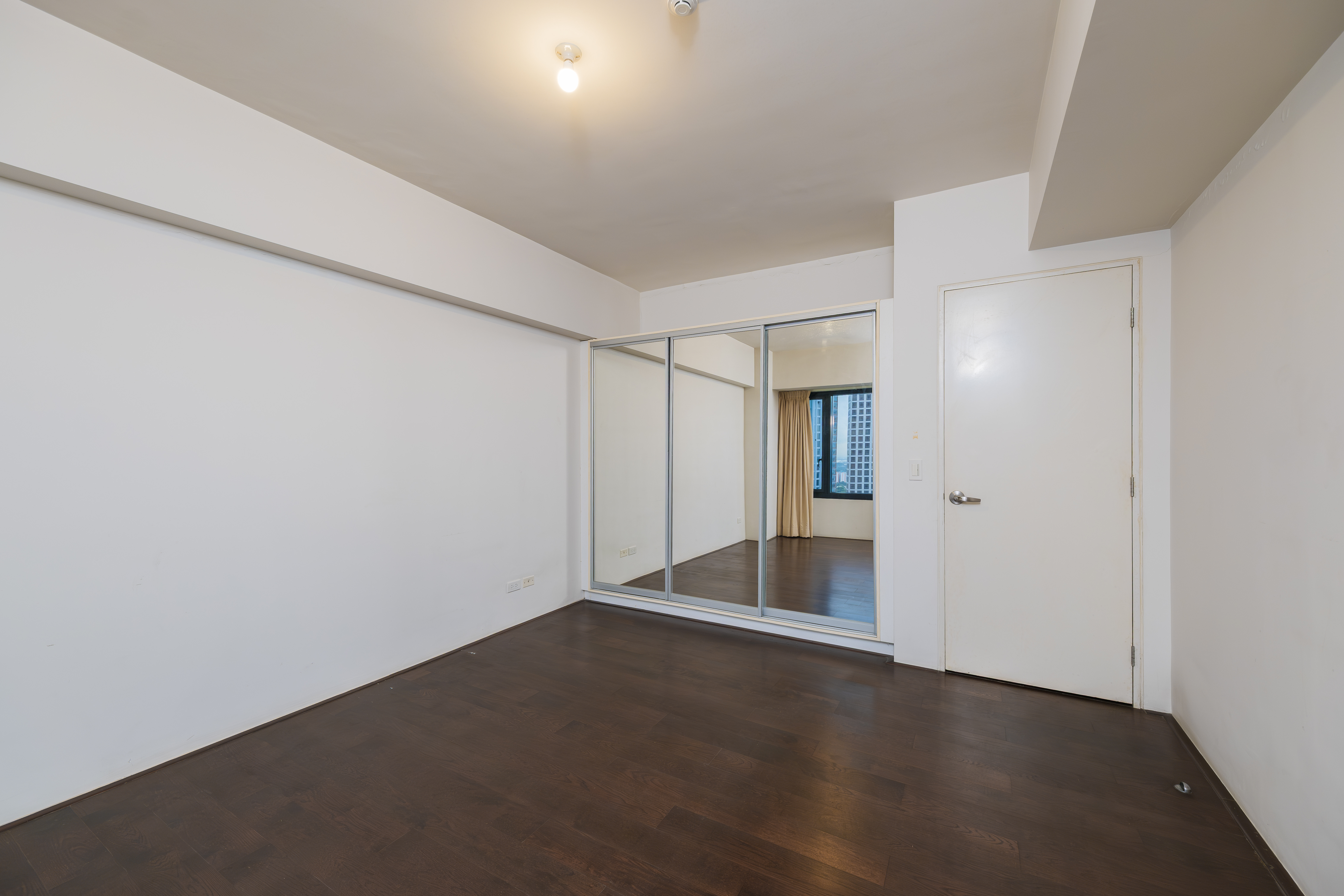 Arya Residences Tower 1 Rizal Drive Bonifacio Global City