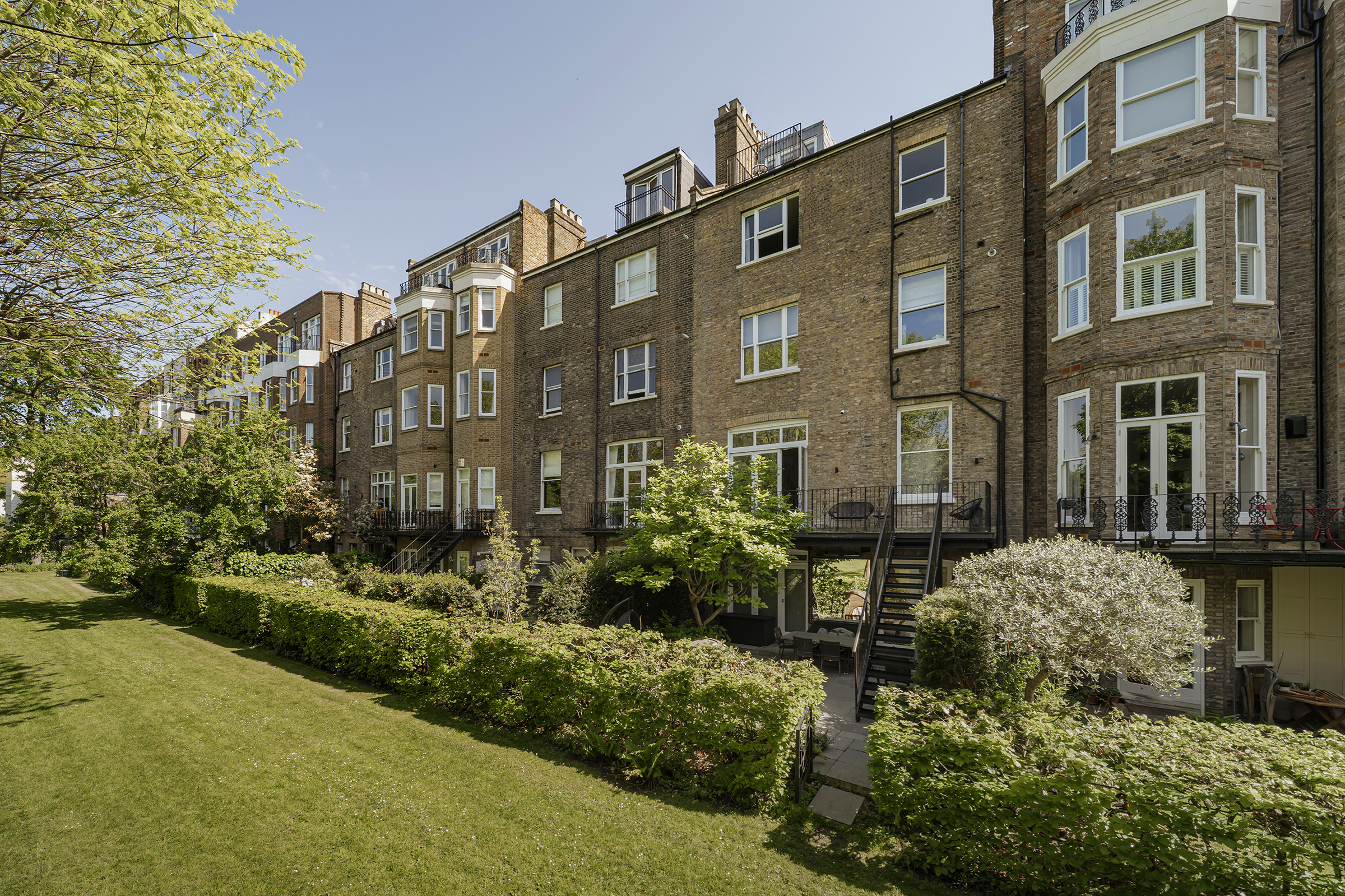 Sutherland Avenue