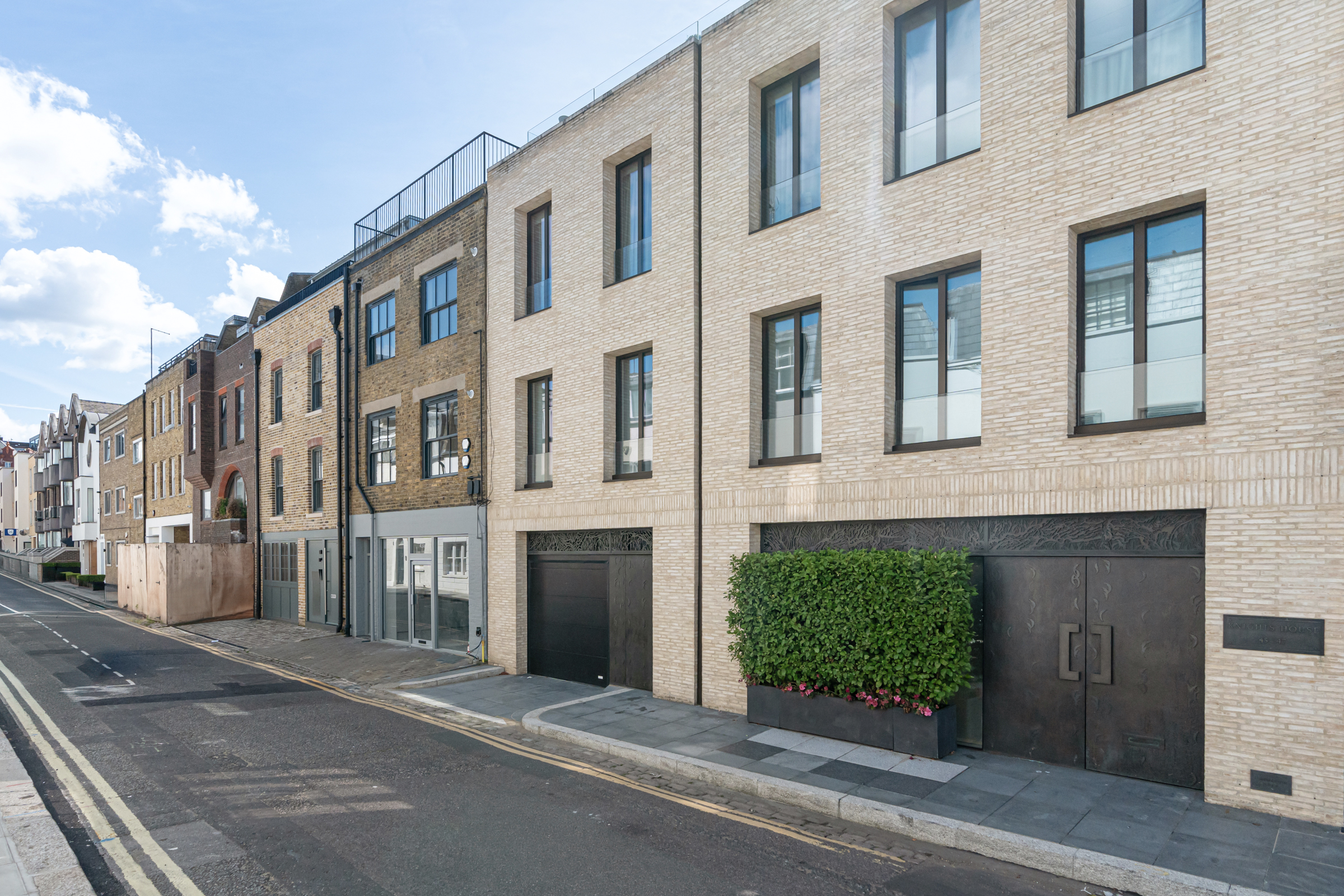 Knights House Cheval Place Knightsbridge