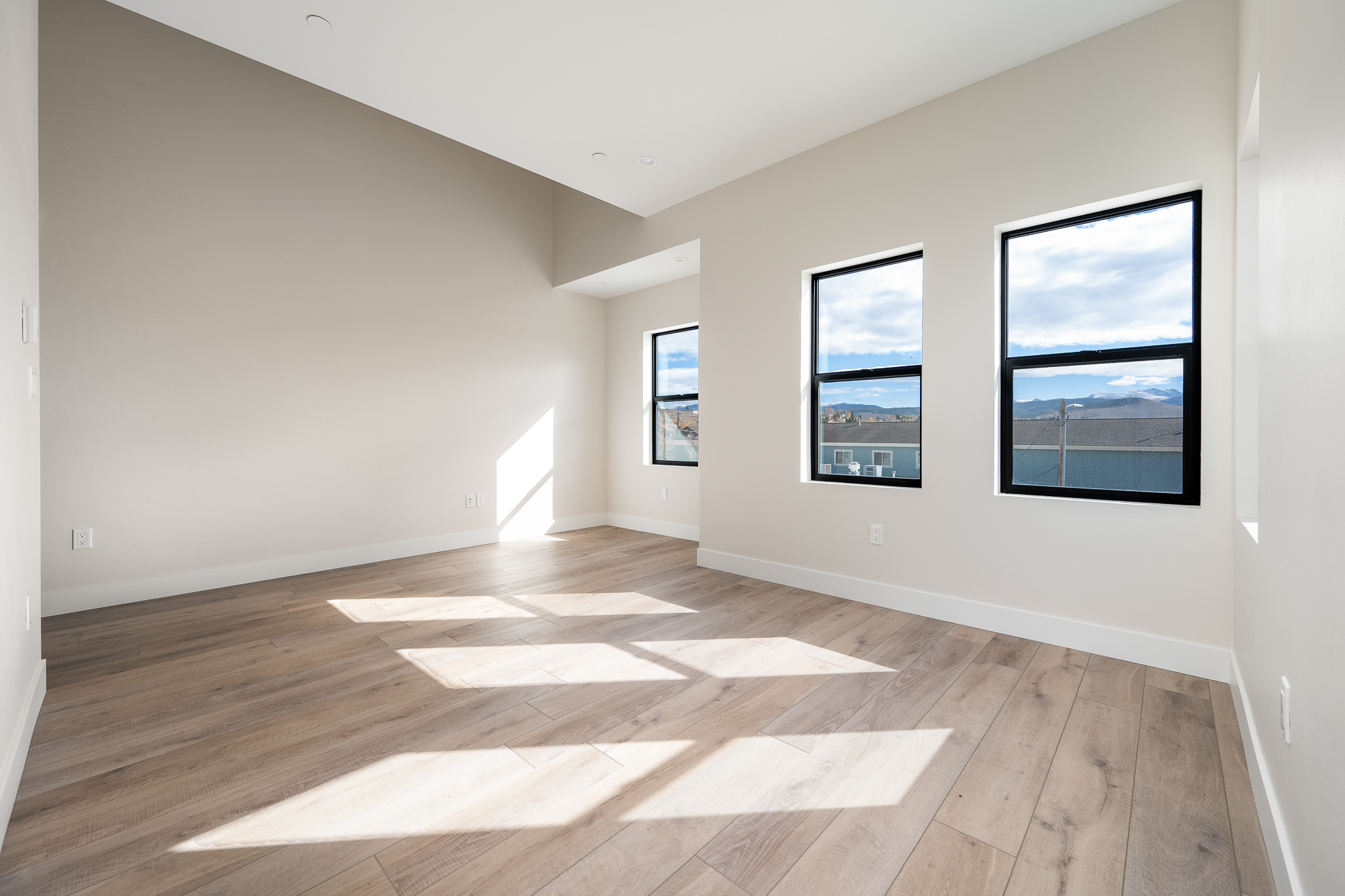 378 East Agate Avenue 4B 
