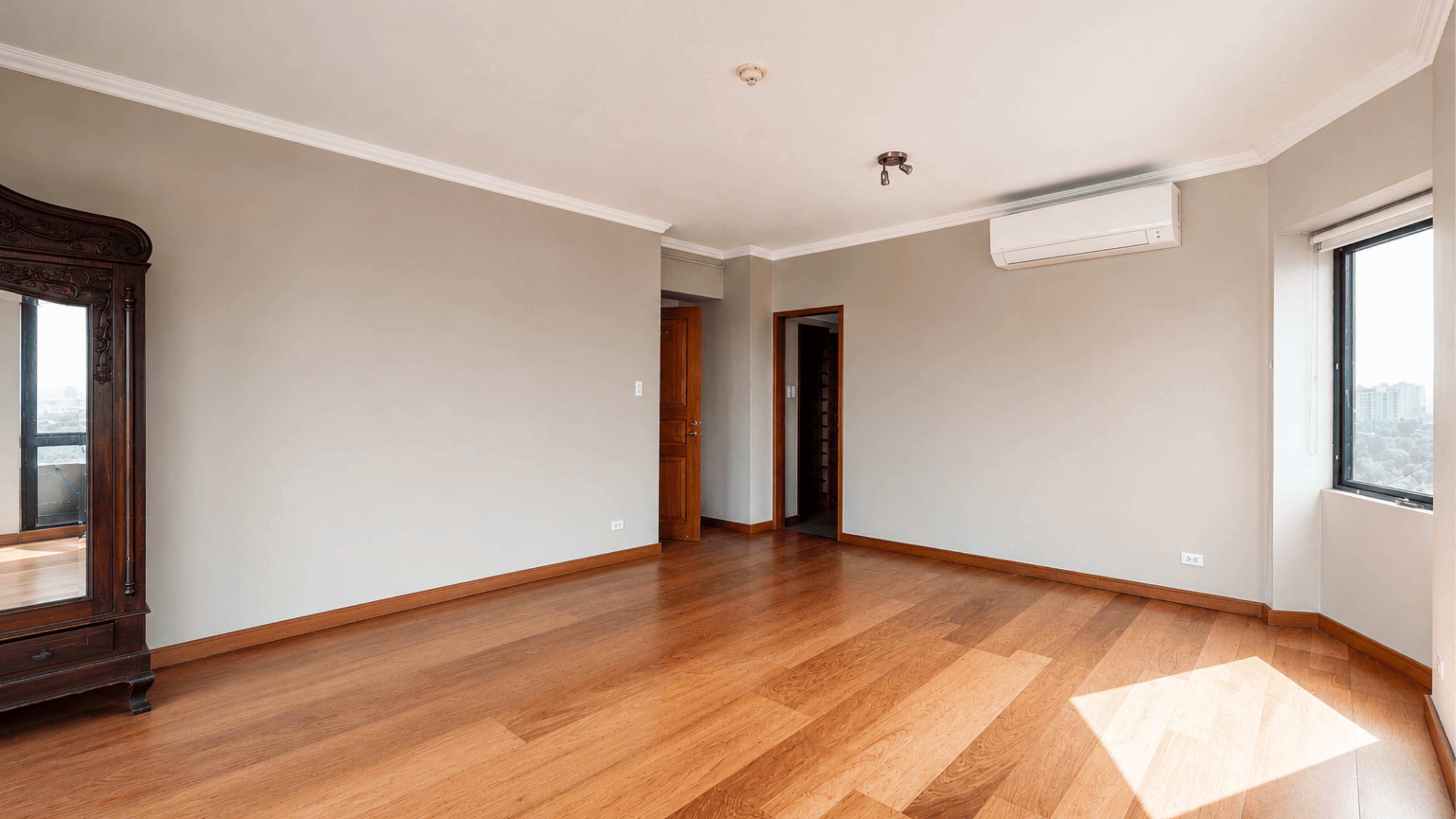 Pacific Plaza Condominium Apartment Ridge