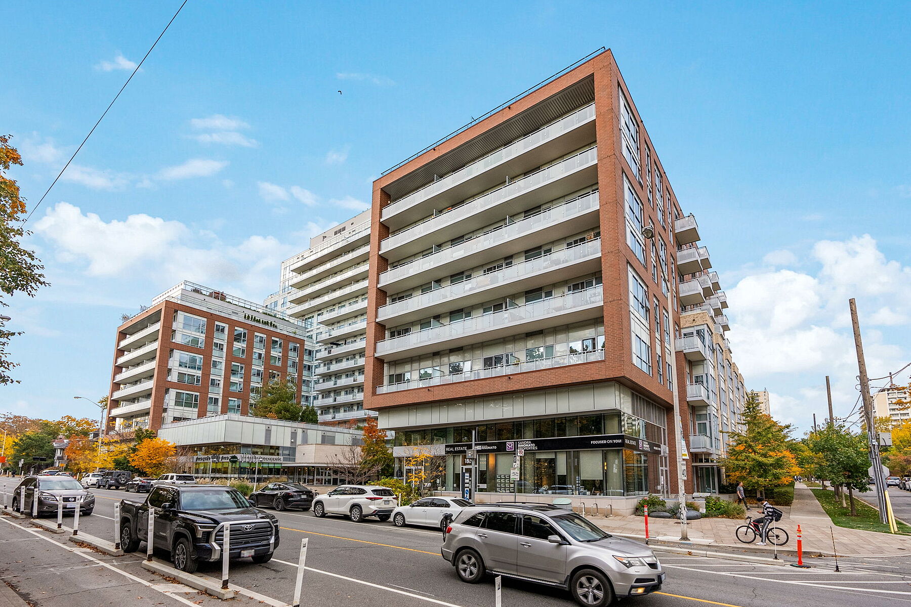 1830 Bloor St W #434