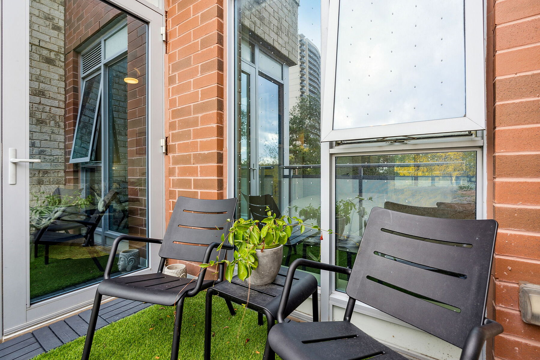1830 Bloor St W #434