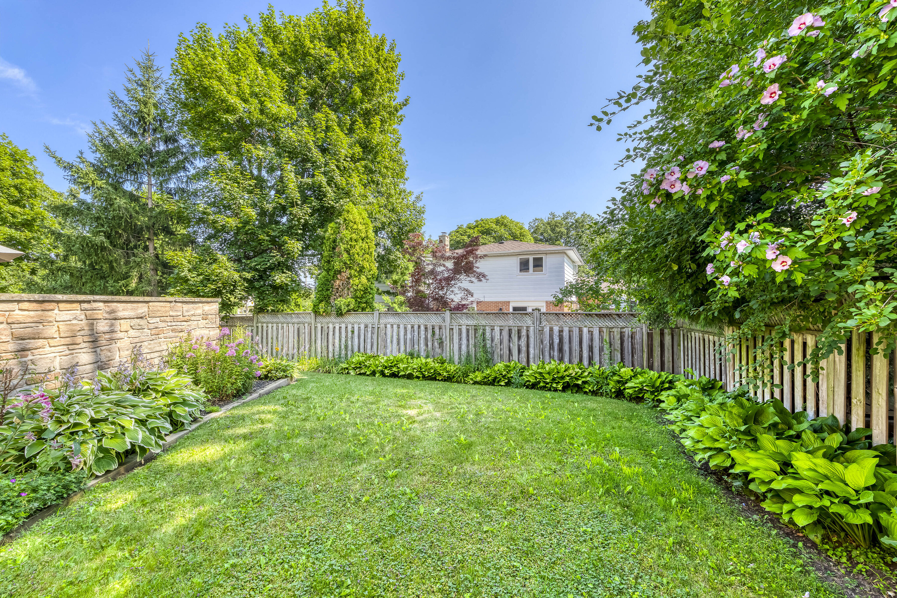 2318 Malden Crt