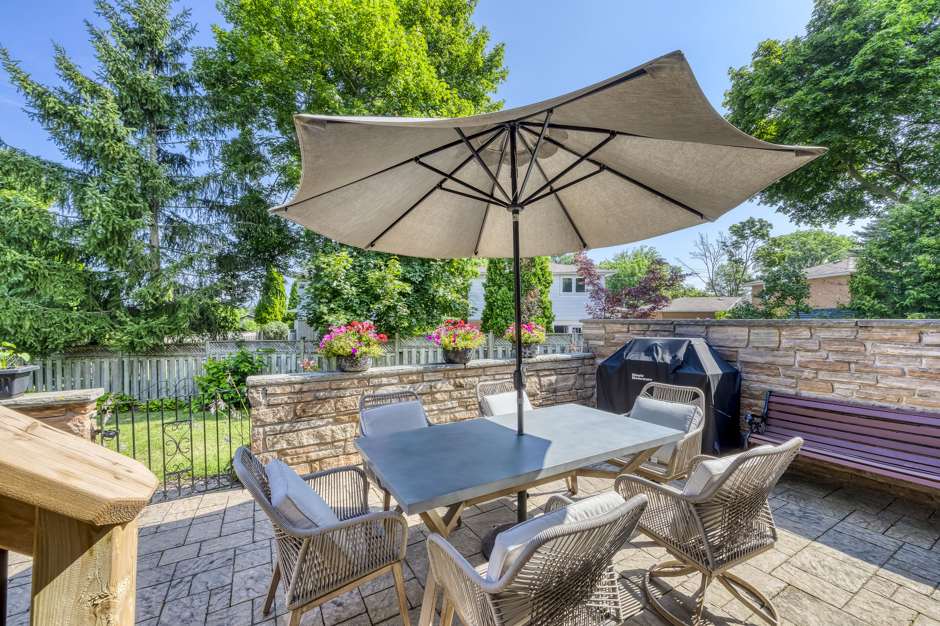 2318 Malden Crt