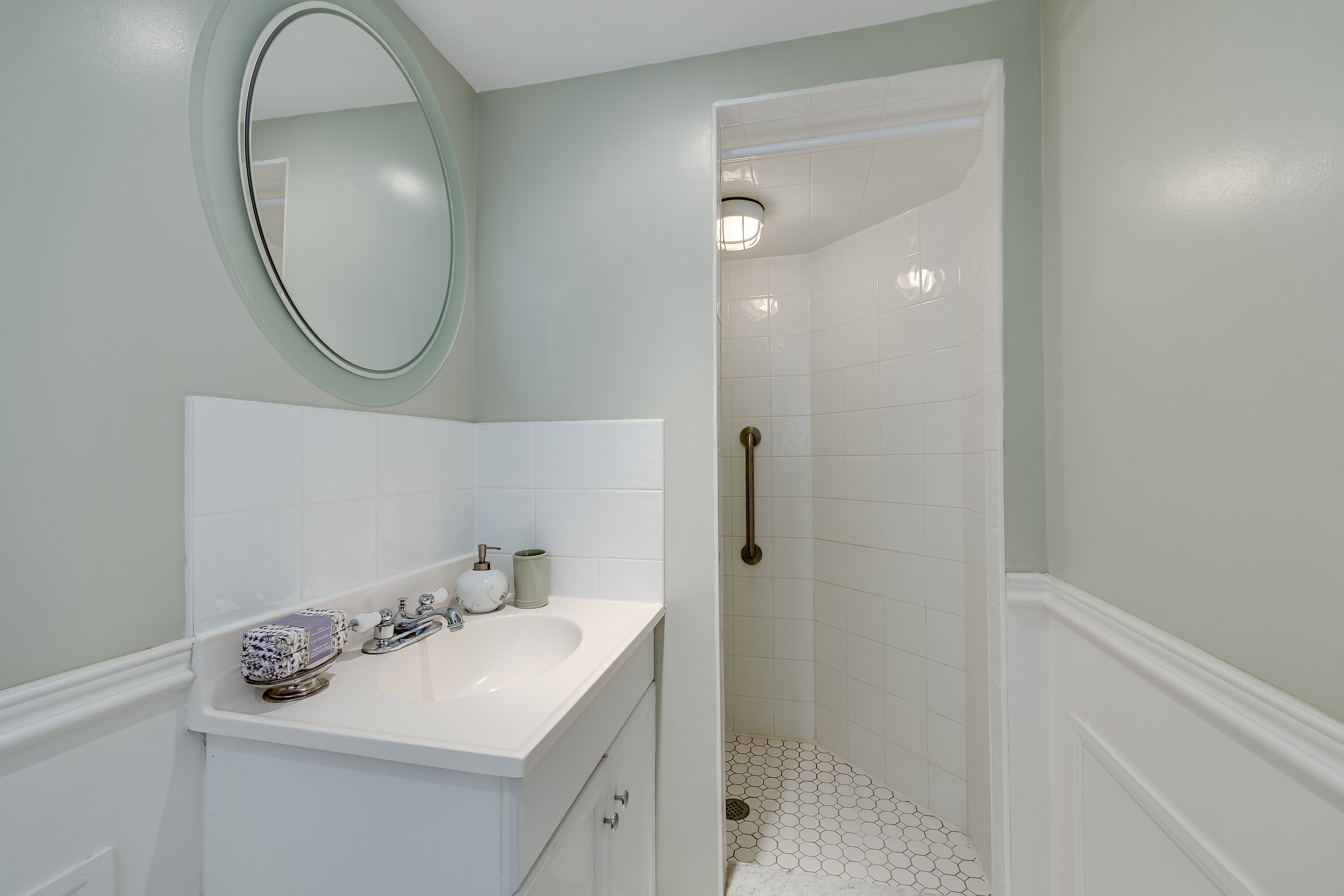 2318 Malden Crt