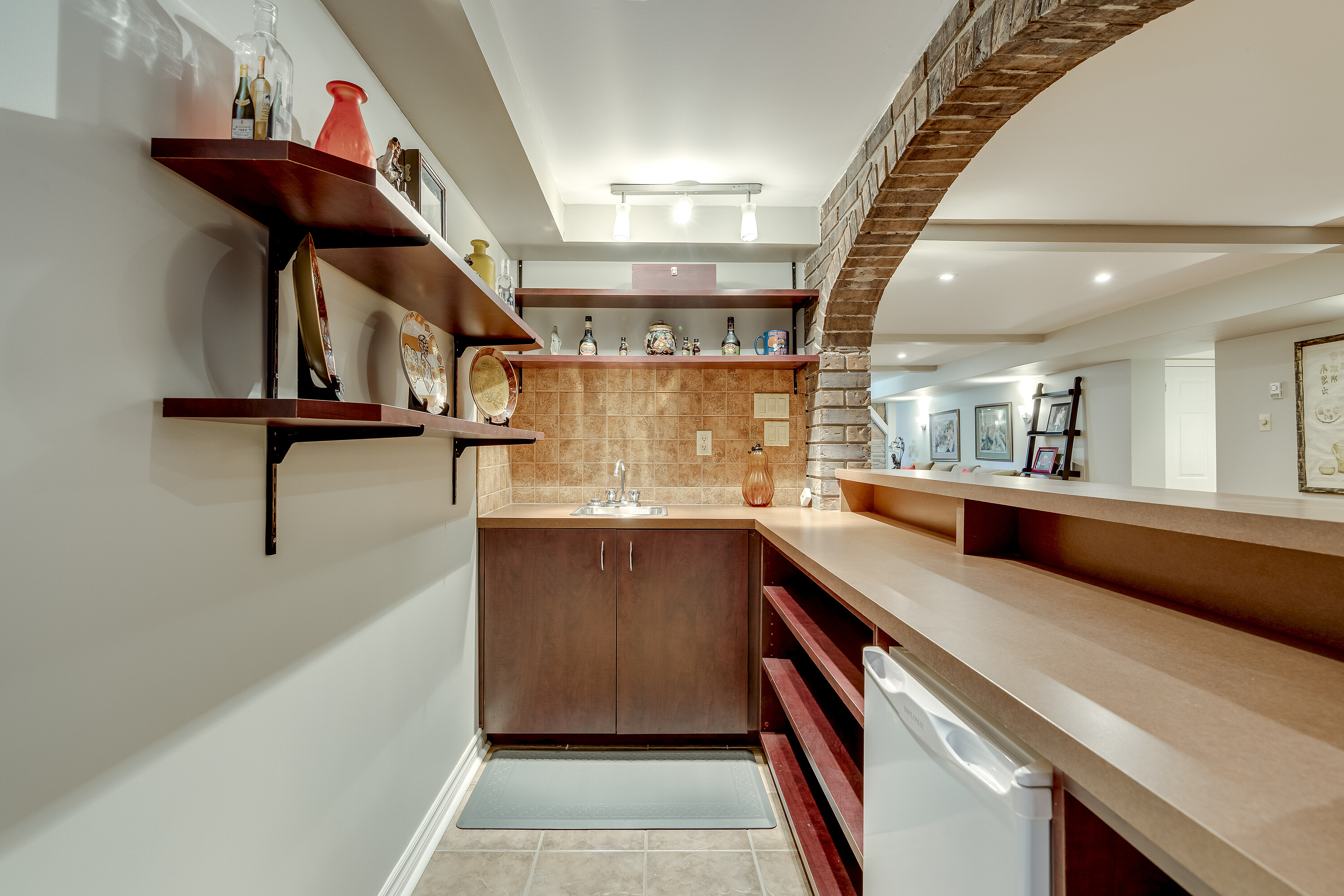 2318 Malden Crt