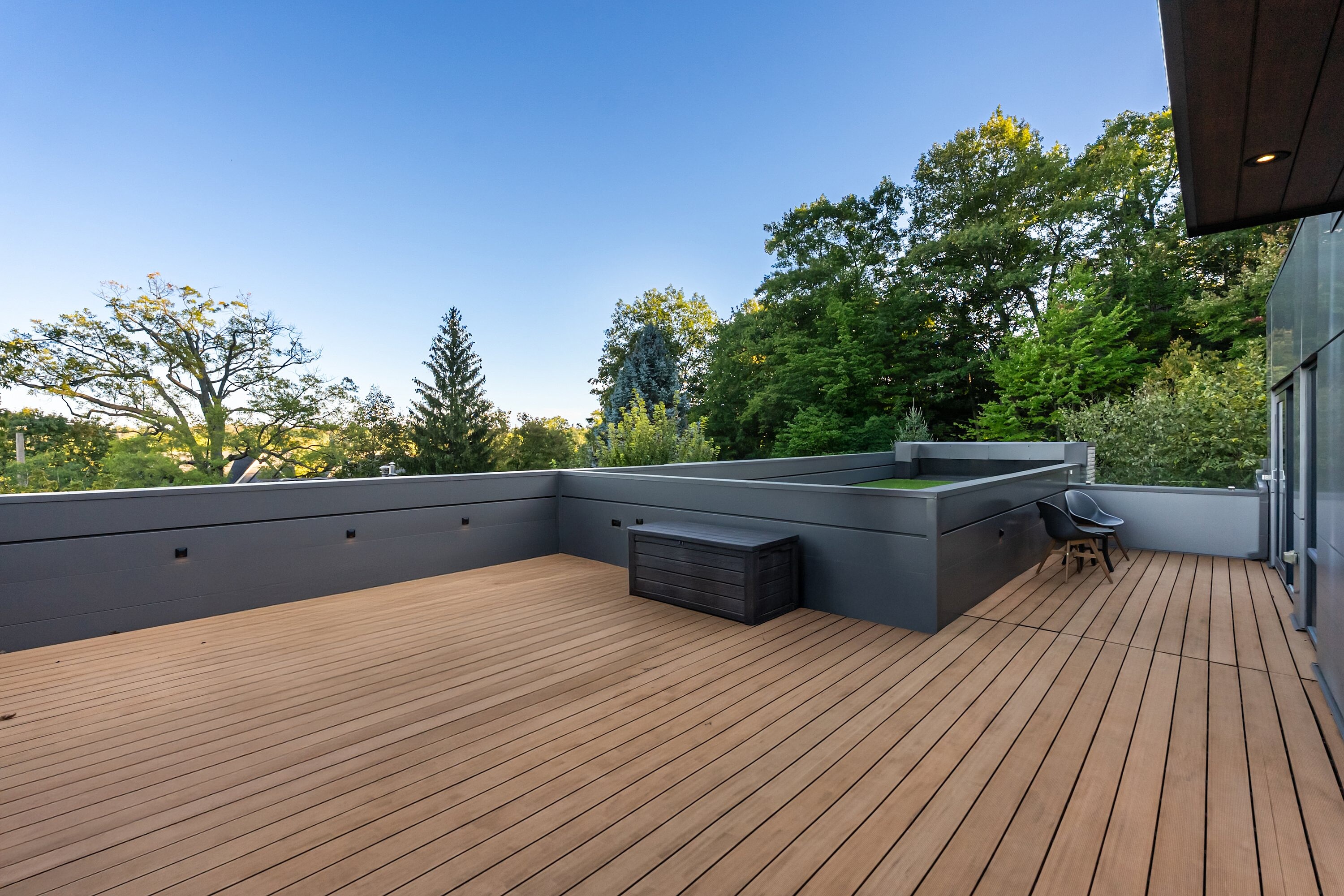 7 North Dr