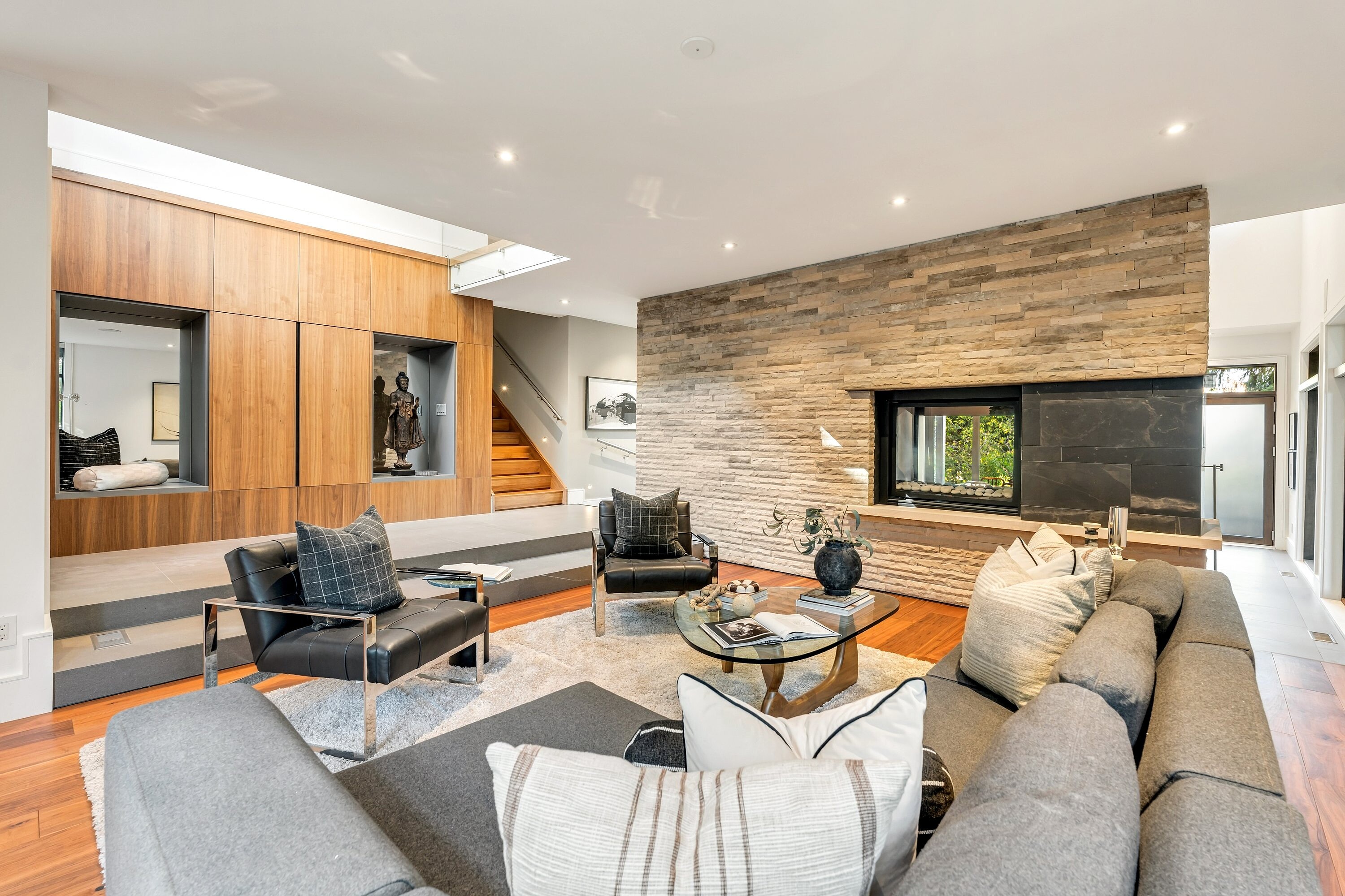 7 North Dr