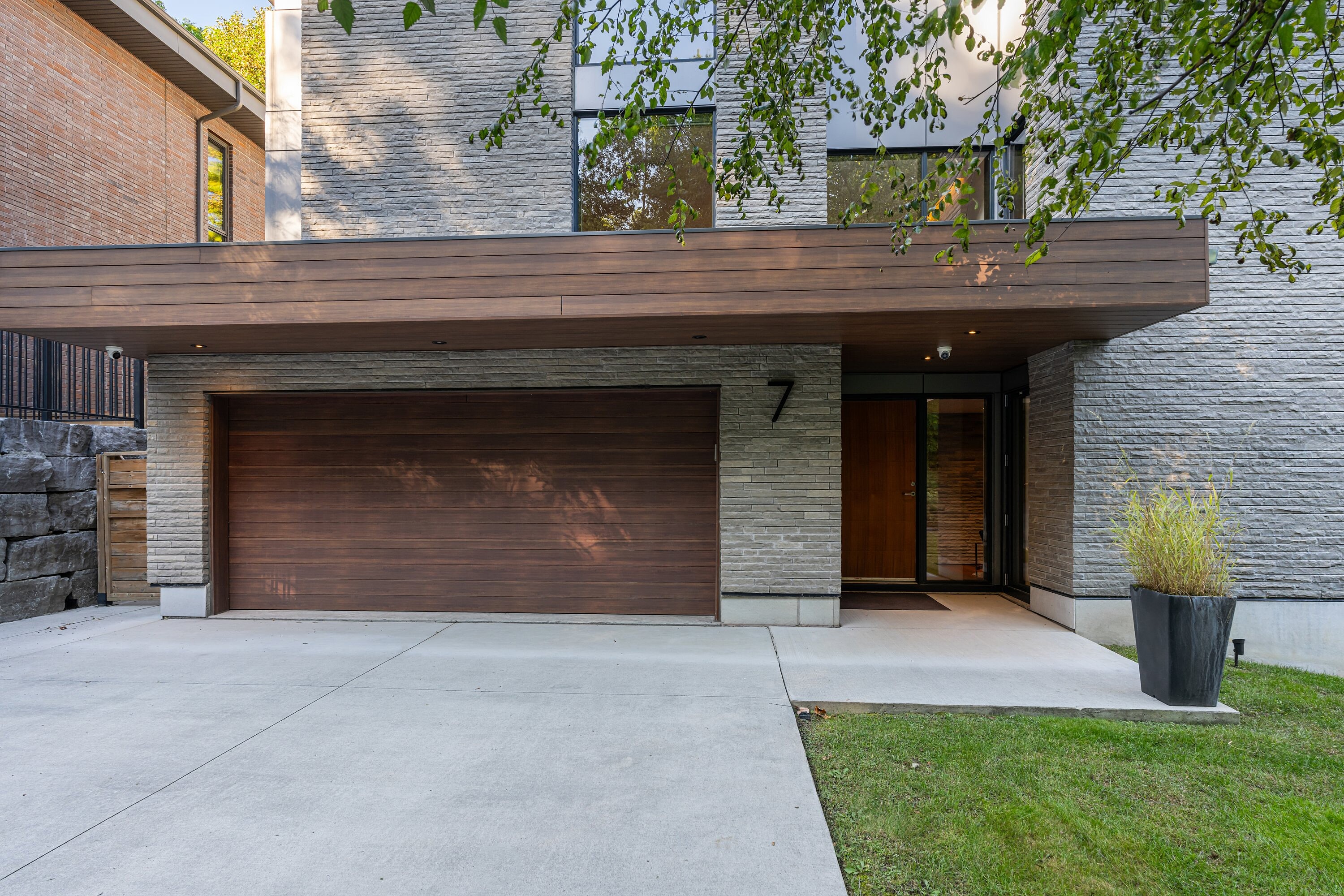 7 North Dr