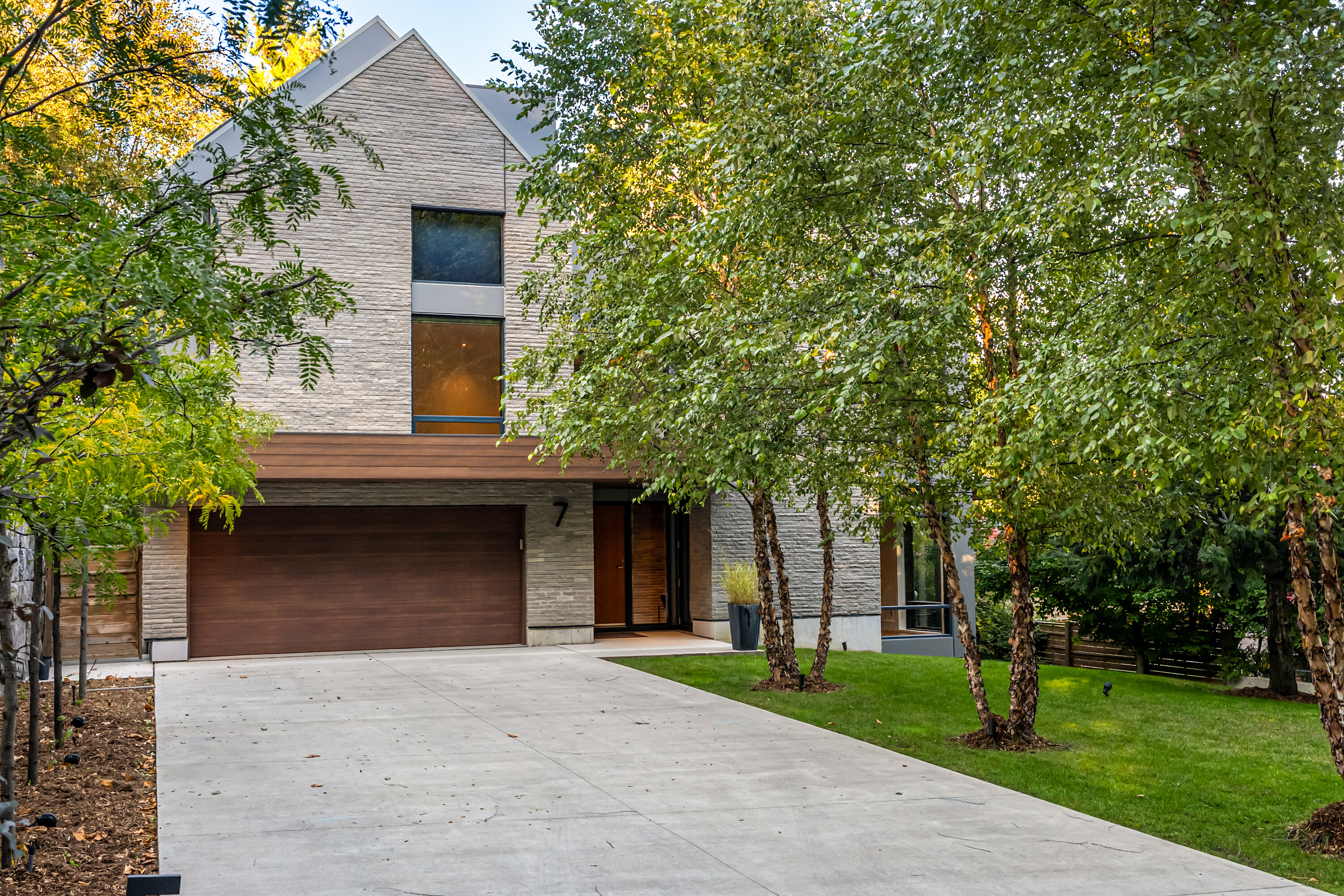 7 North Dr