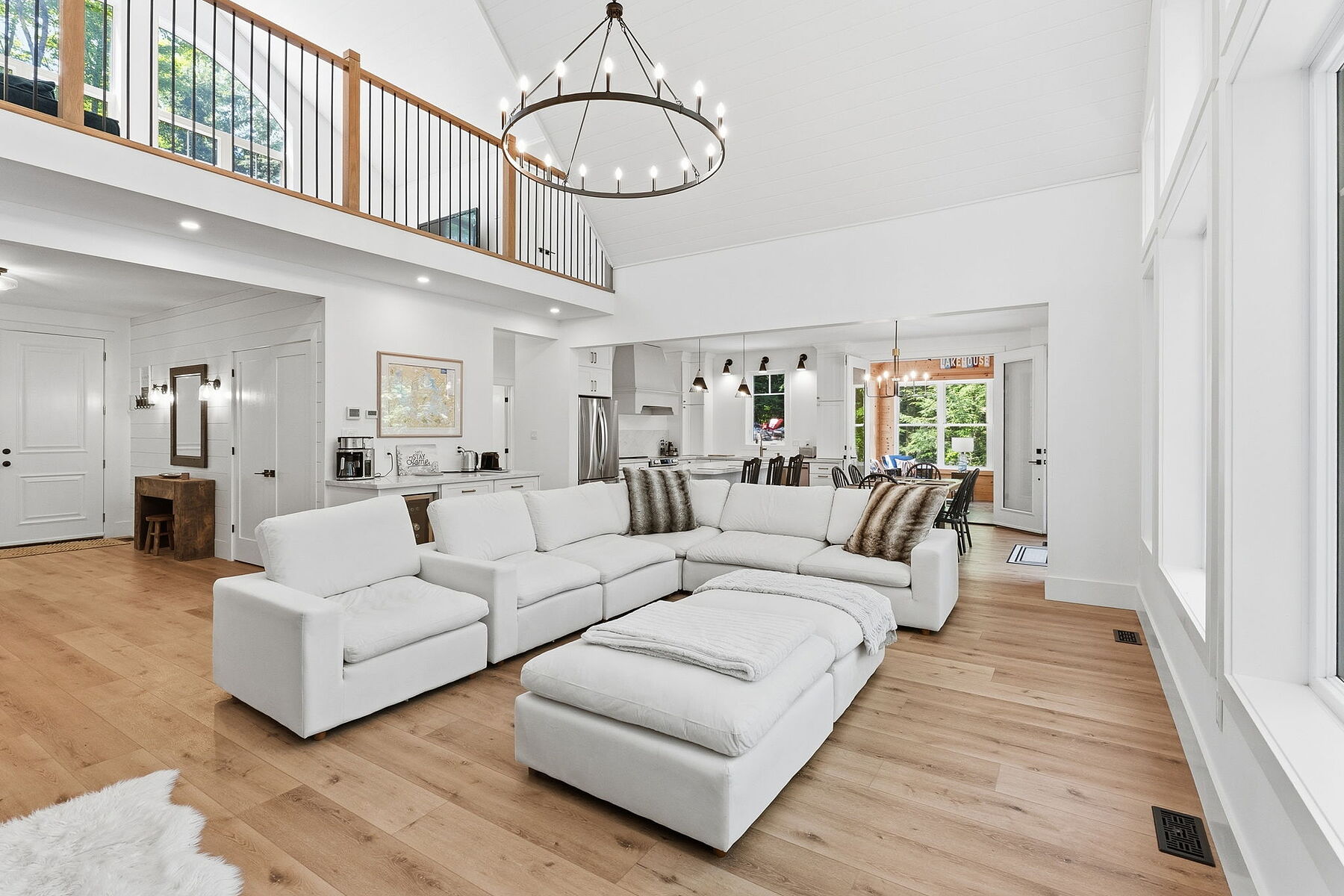 8091 Lake Joseph Road  6
