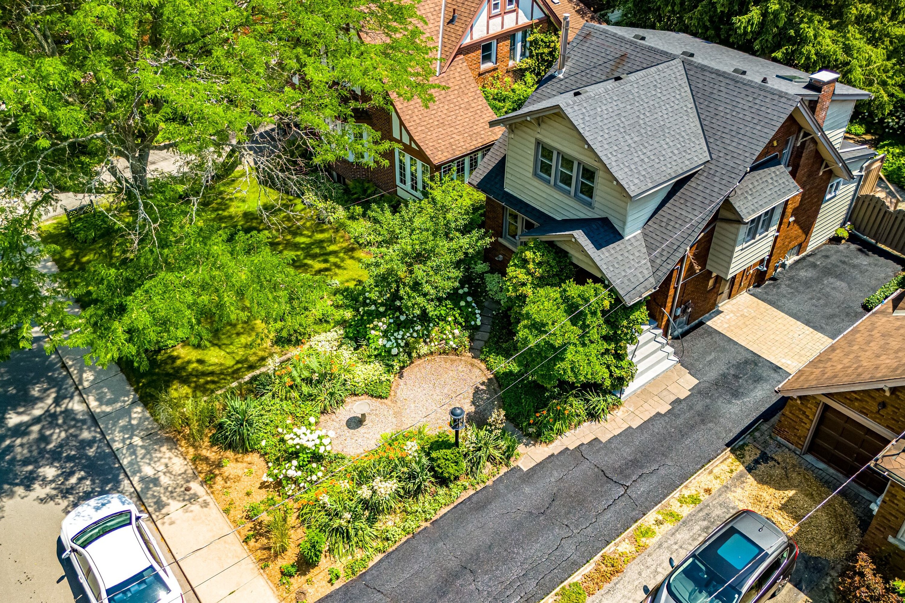 100 Dalewood Cres