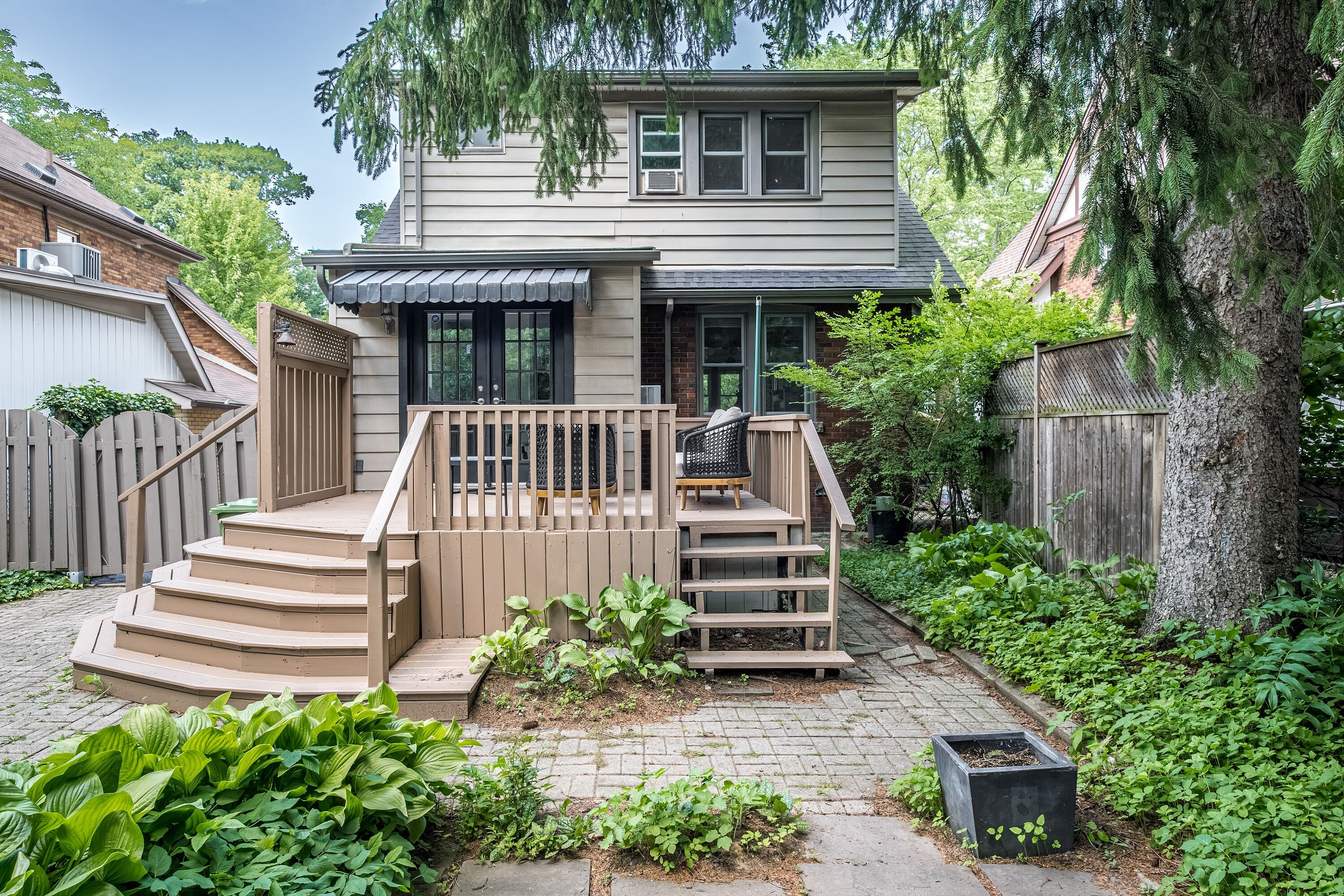 100 Dalewood Cres