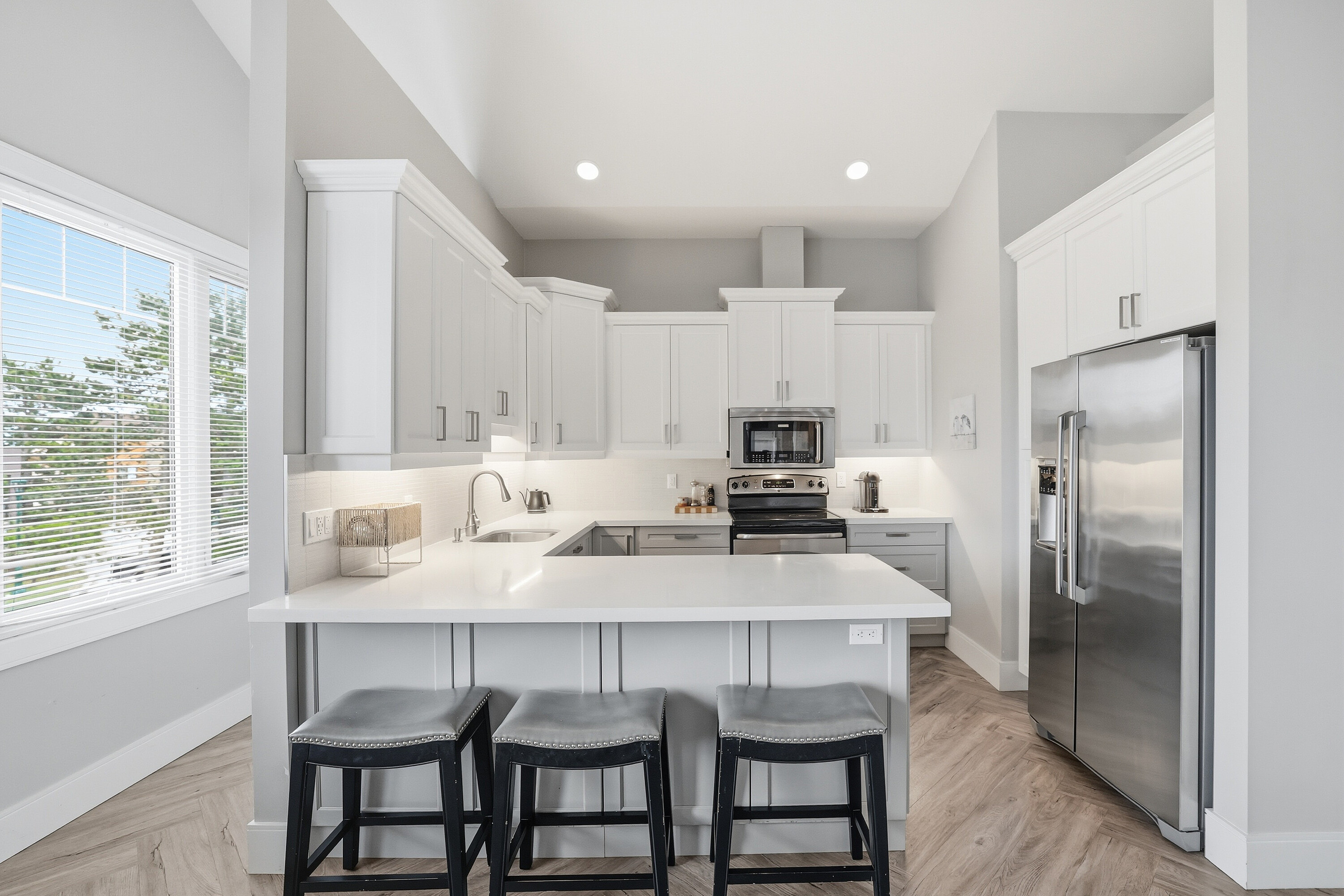 145 Jozo Weider Boulevard