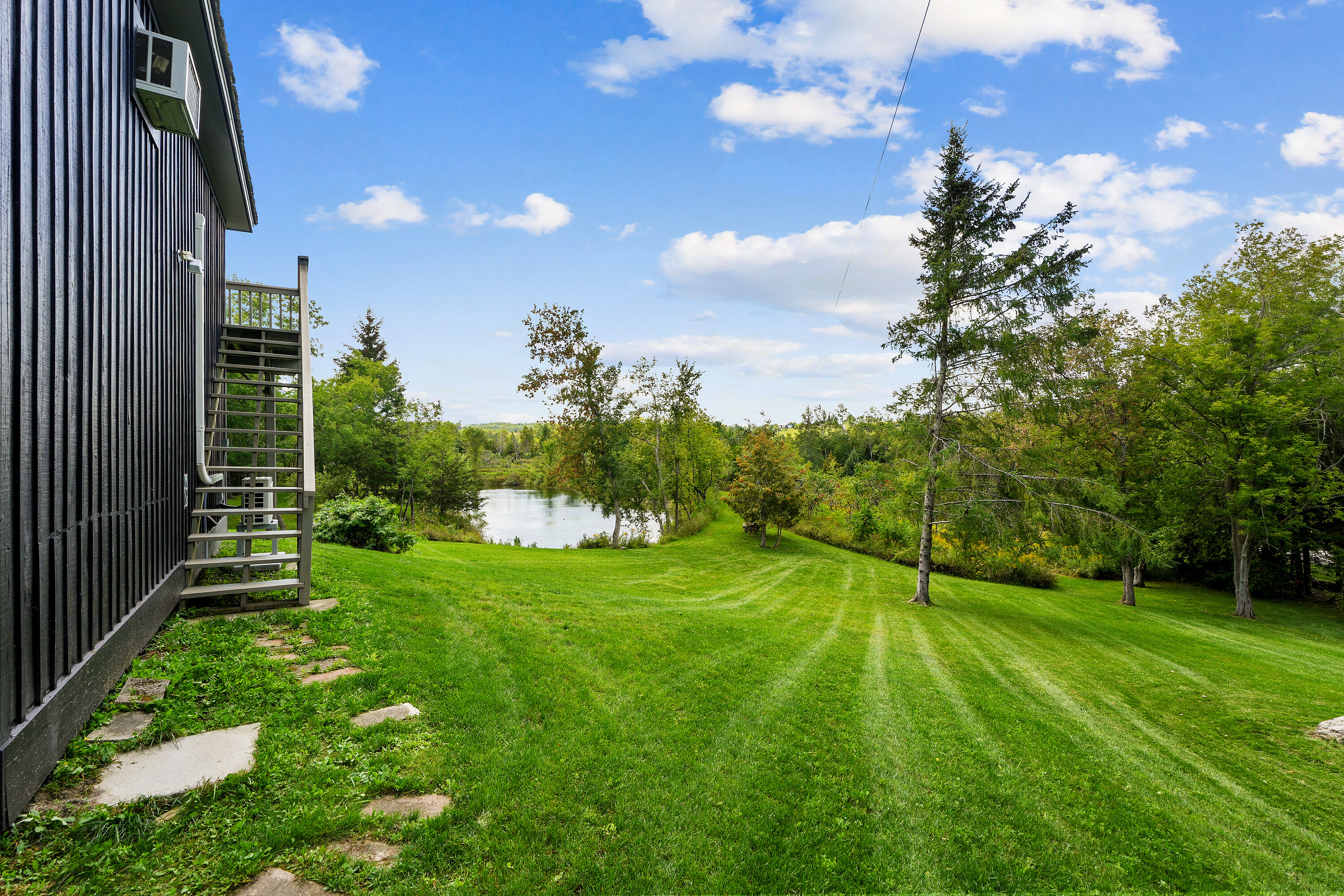 401 Concession  Road 11 East Rd