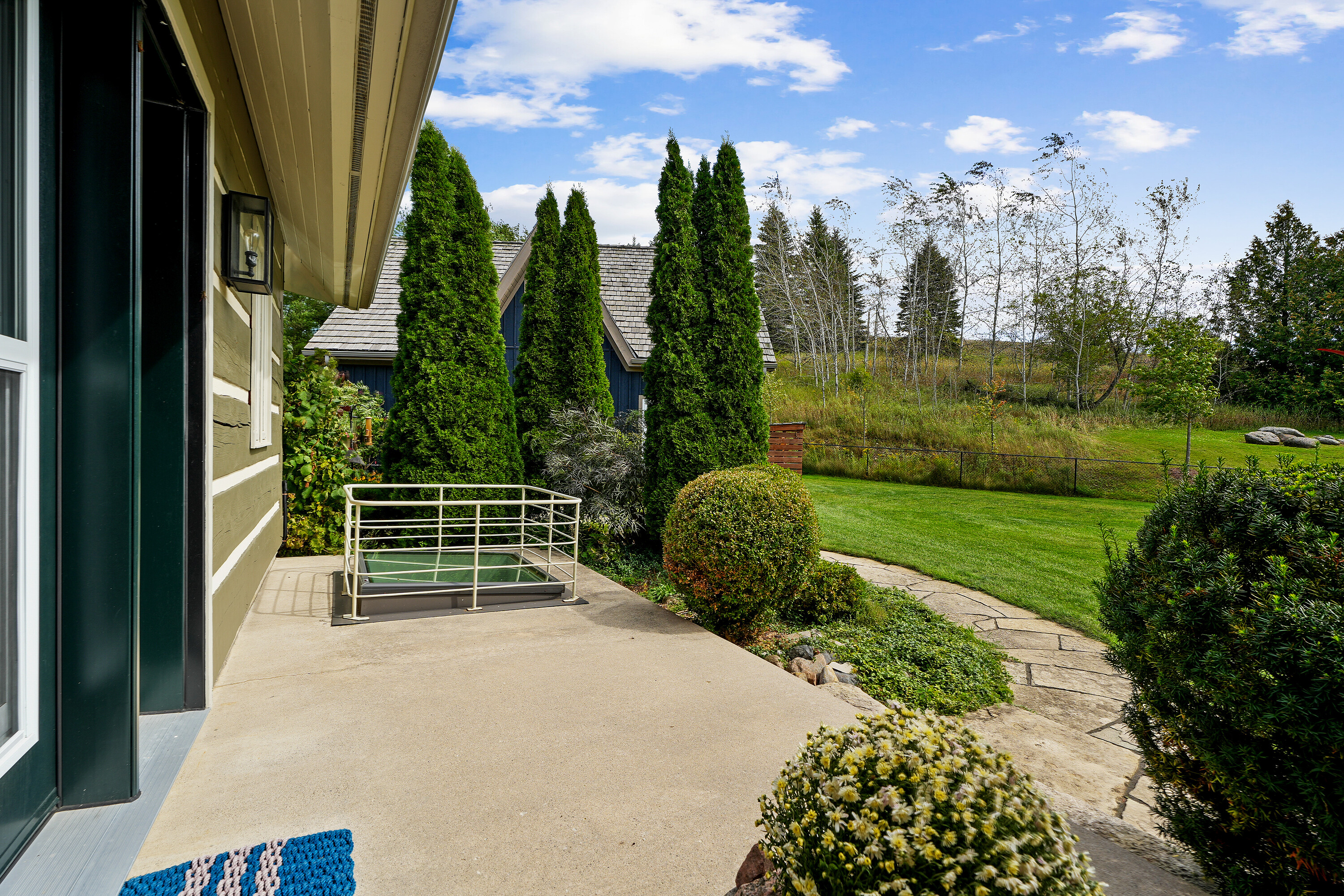 401 Concession  Road 11 East Rd