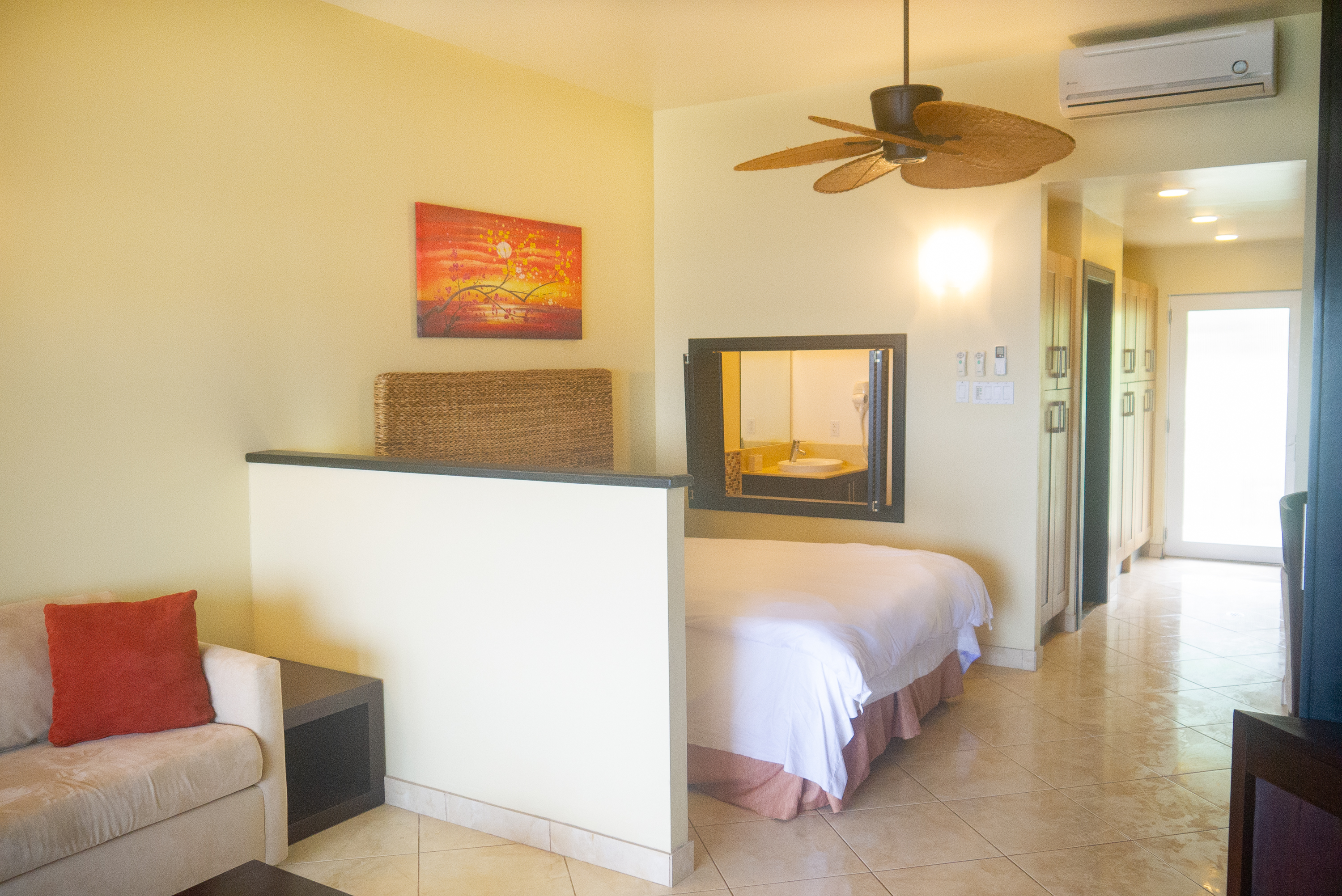 Ocean's Edge Beachfront Unit 9G