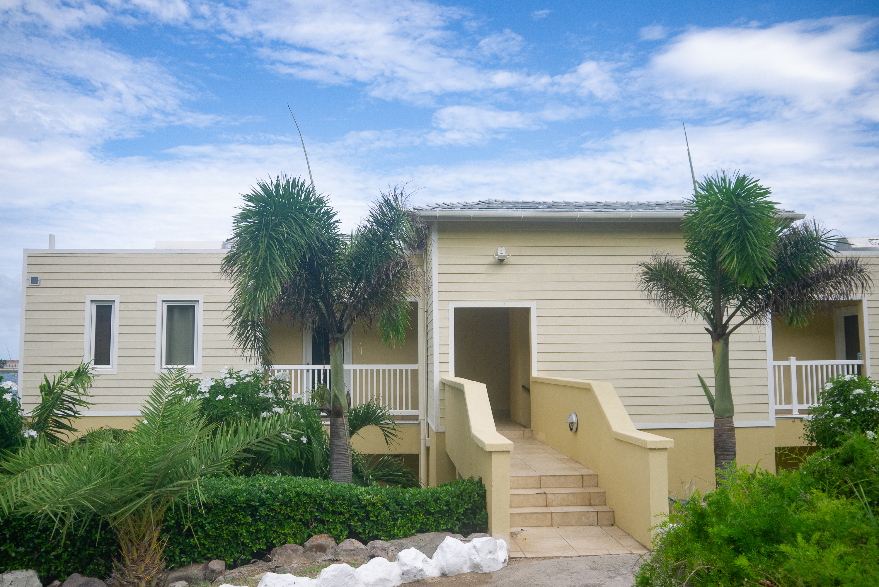 Ocean's Edge Beachfront Unit 9G