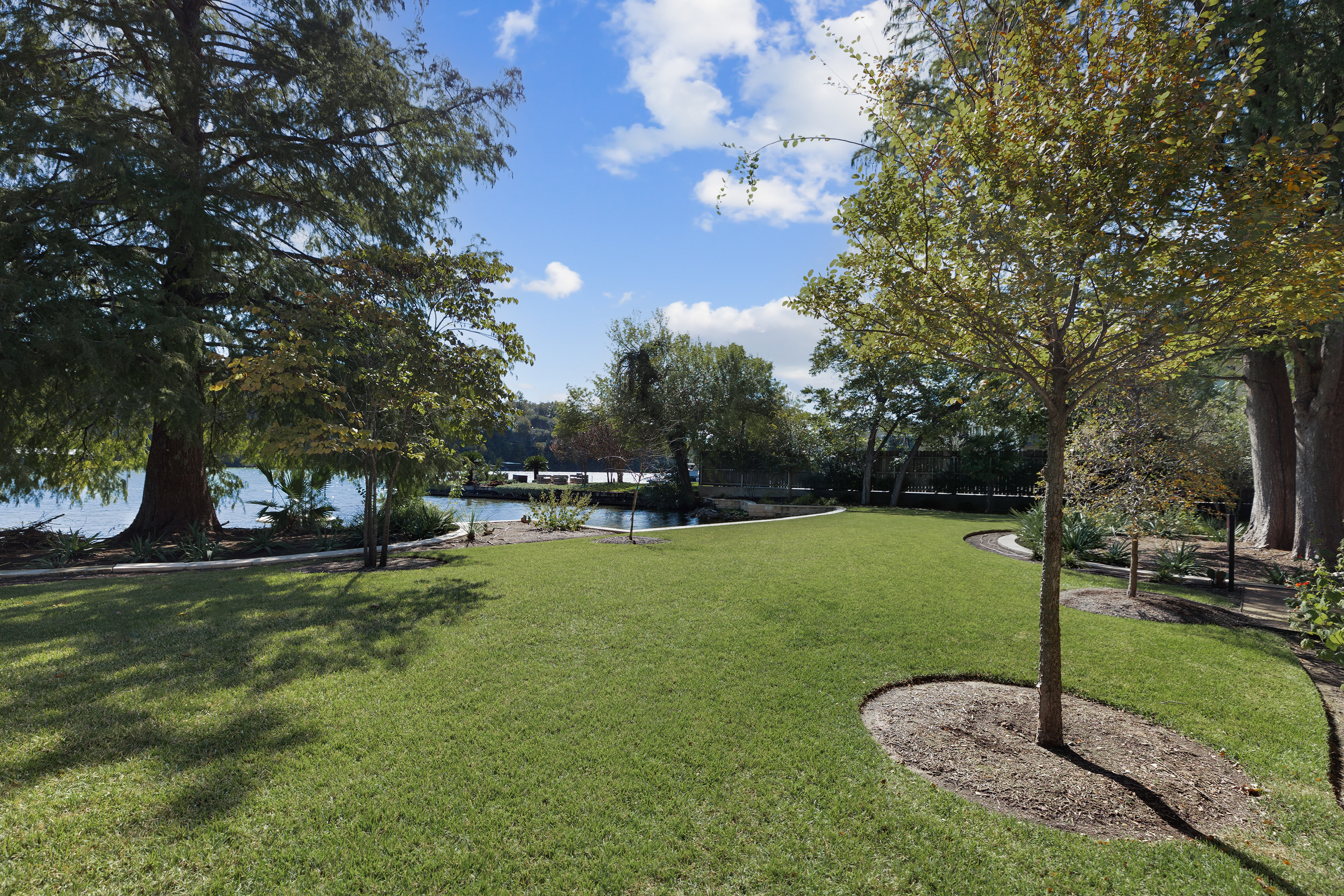 2011 Westlake Drive 