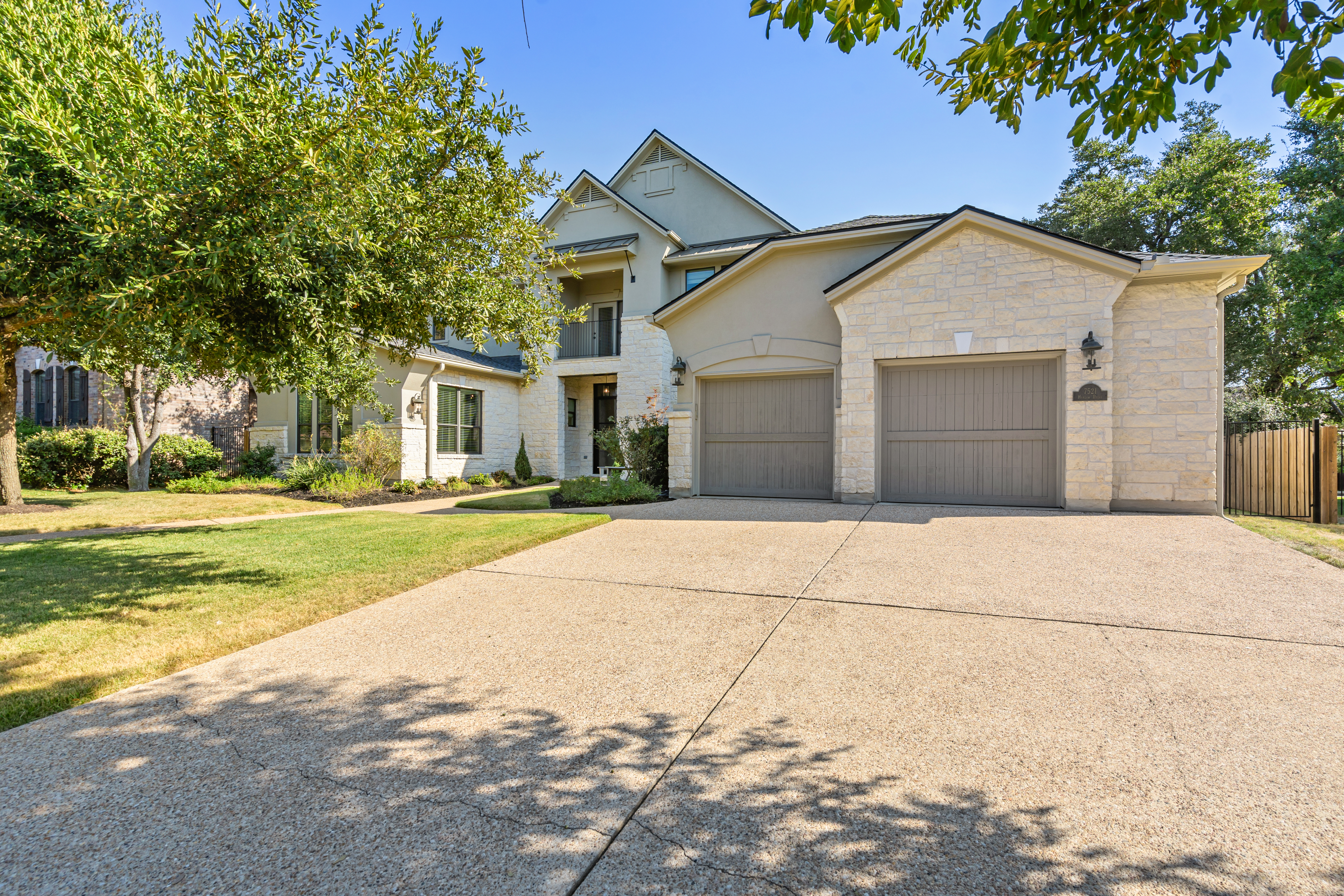 7521 Harlow Drive 