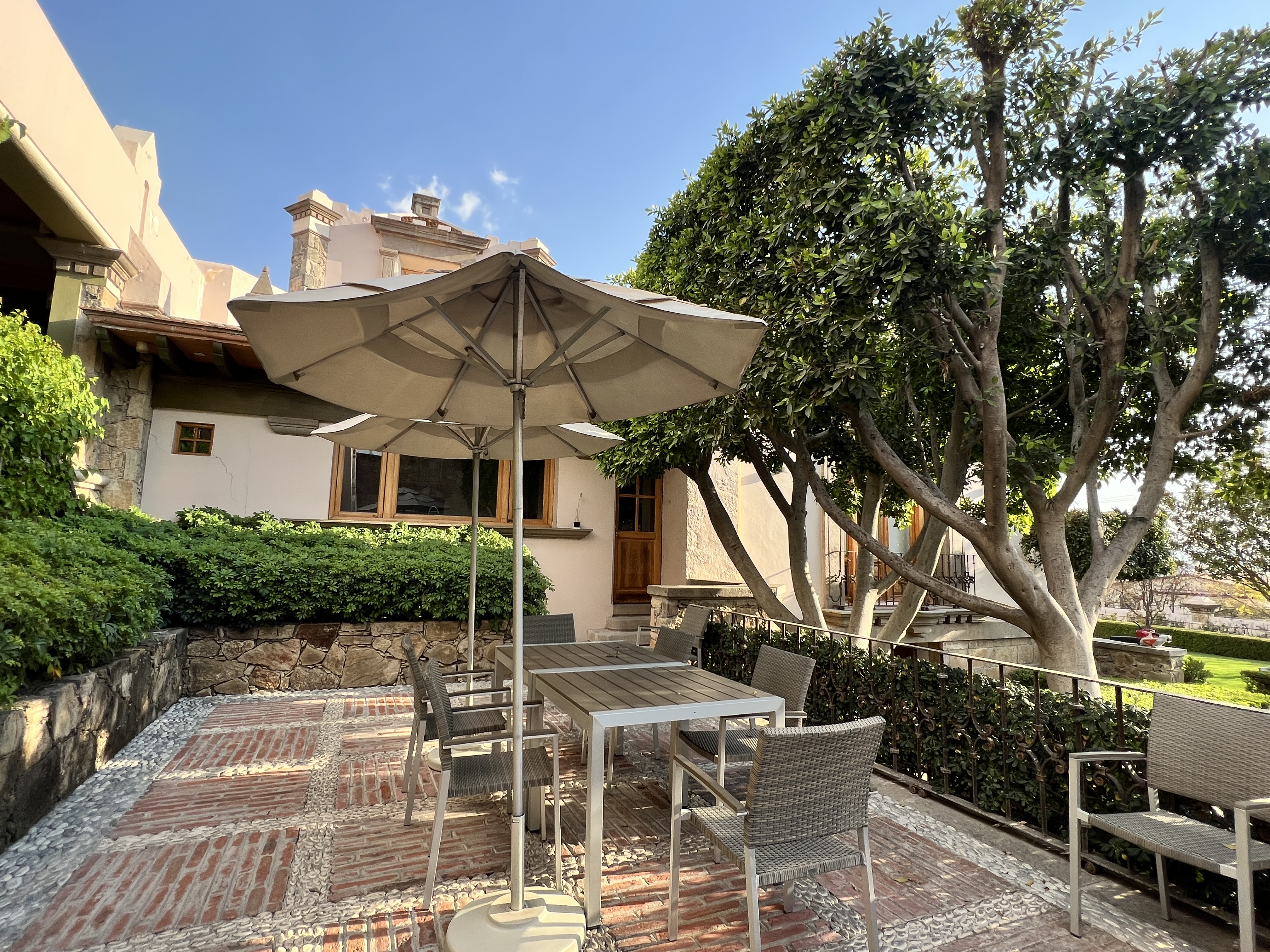 CASA ELENA Loma Dorada