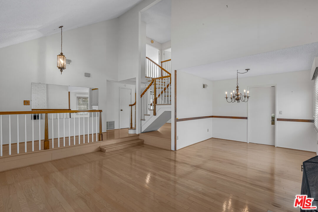 12516 Rosy Cir