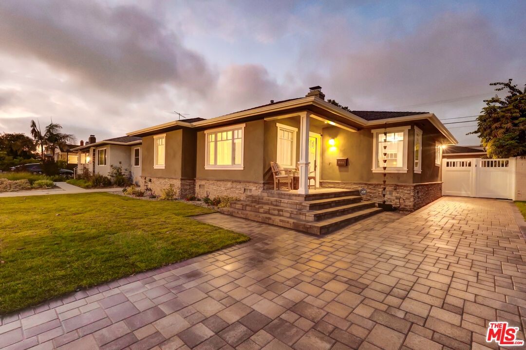 8500 Mcconnell Ave