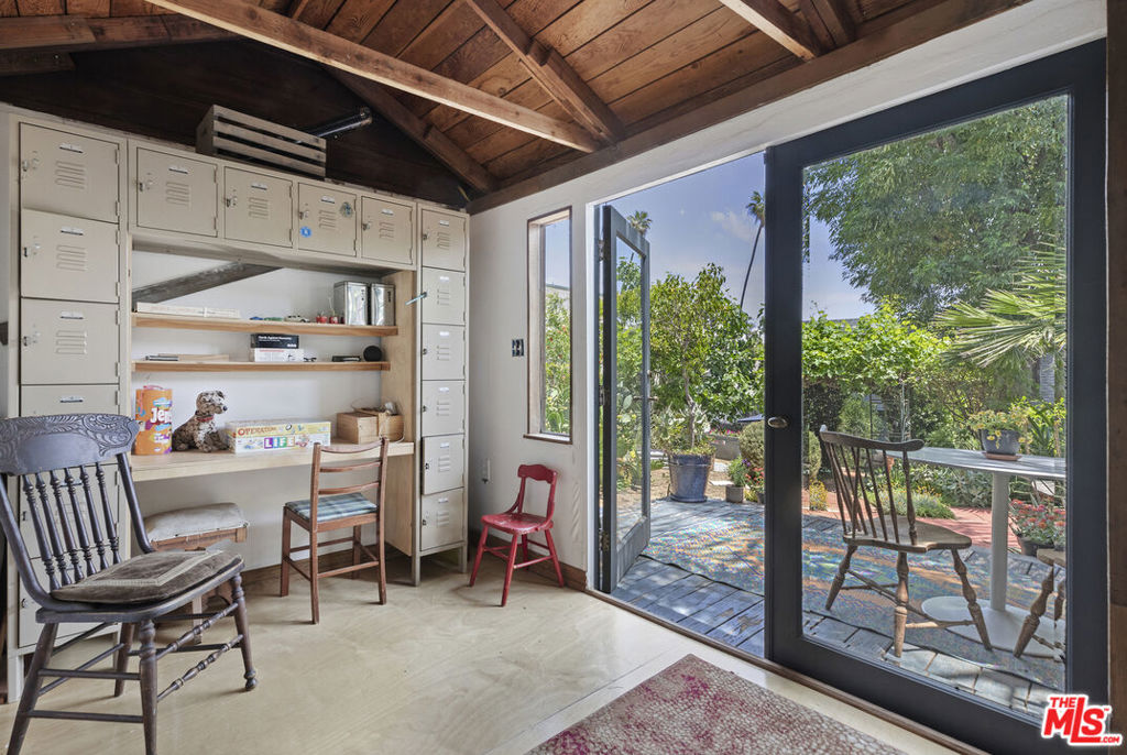 6169 N Figueroa Street