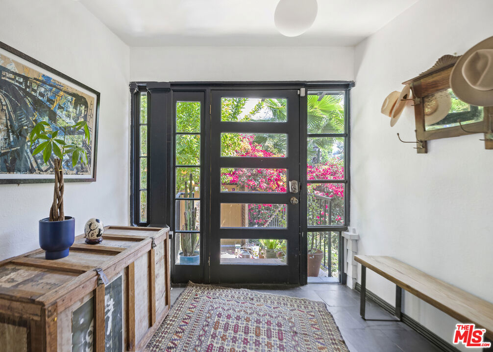 6169 N Figueroa Street