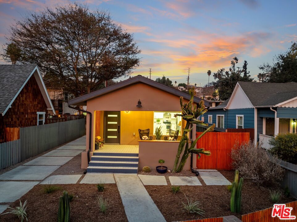 6327 Arroyo Glen Street