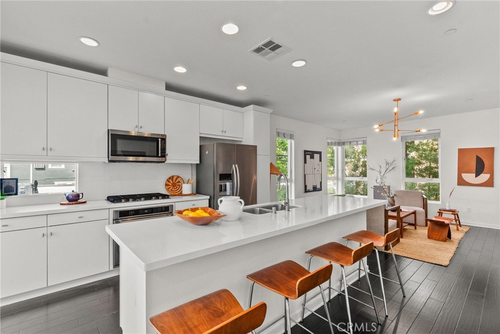 5643 Cielo Way