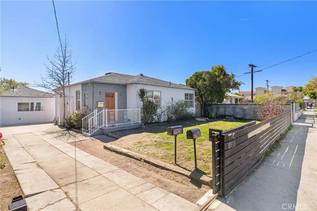 11140 Vanowen Street