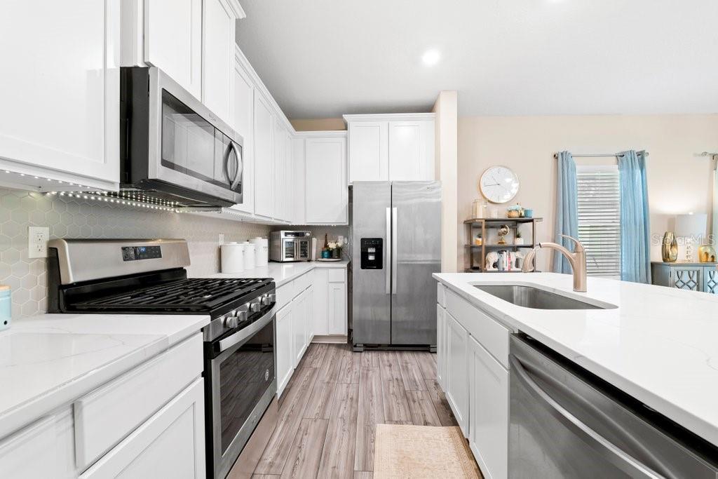 41 BRYBAR DR
