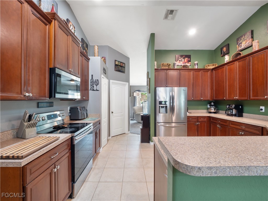 2817 Gleason PKWY