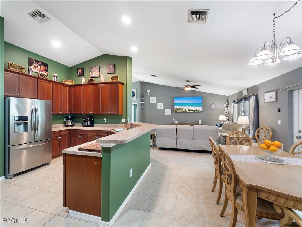 2817 Gleason PKWY