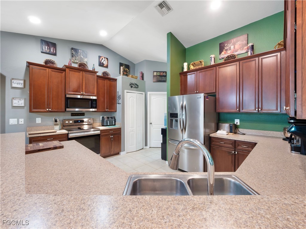 2817 Gleason PKWY