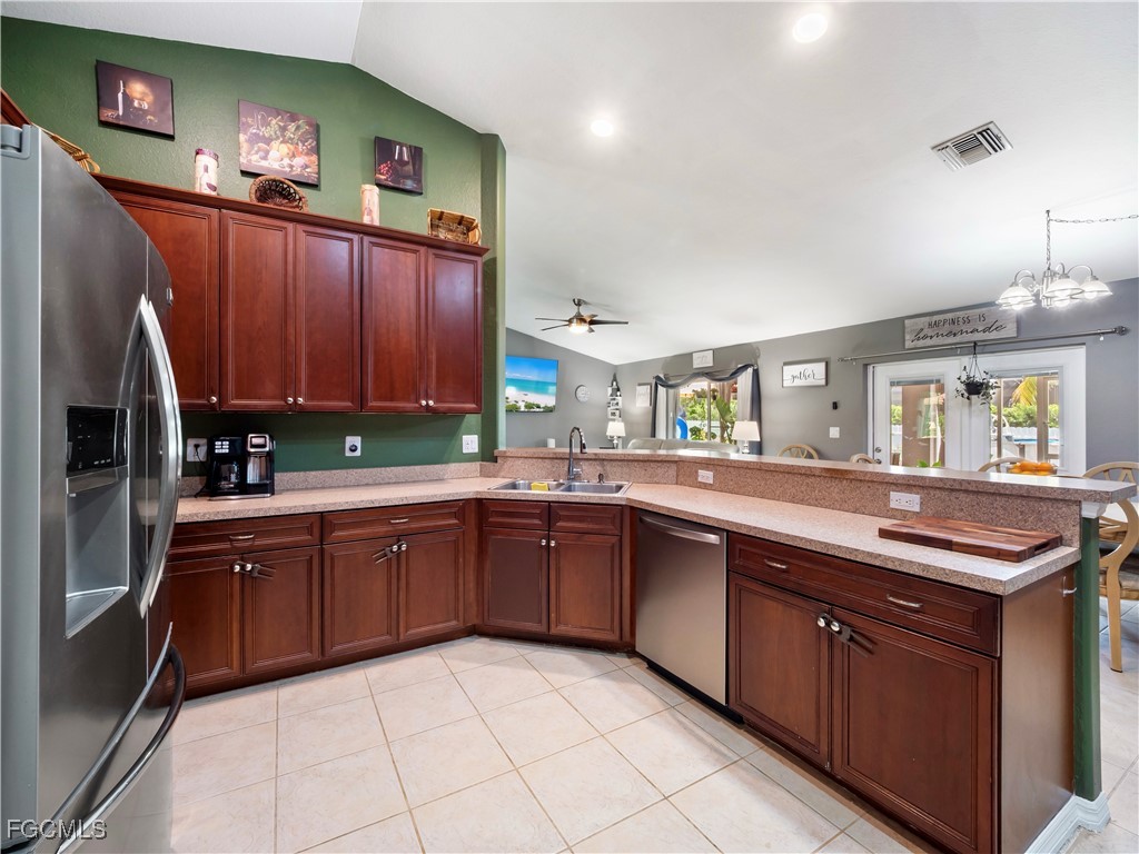 2817 Gleason PKWY