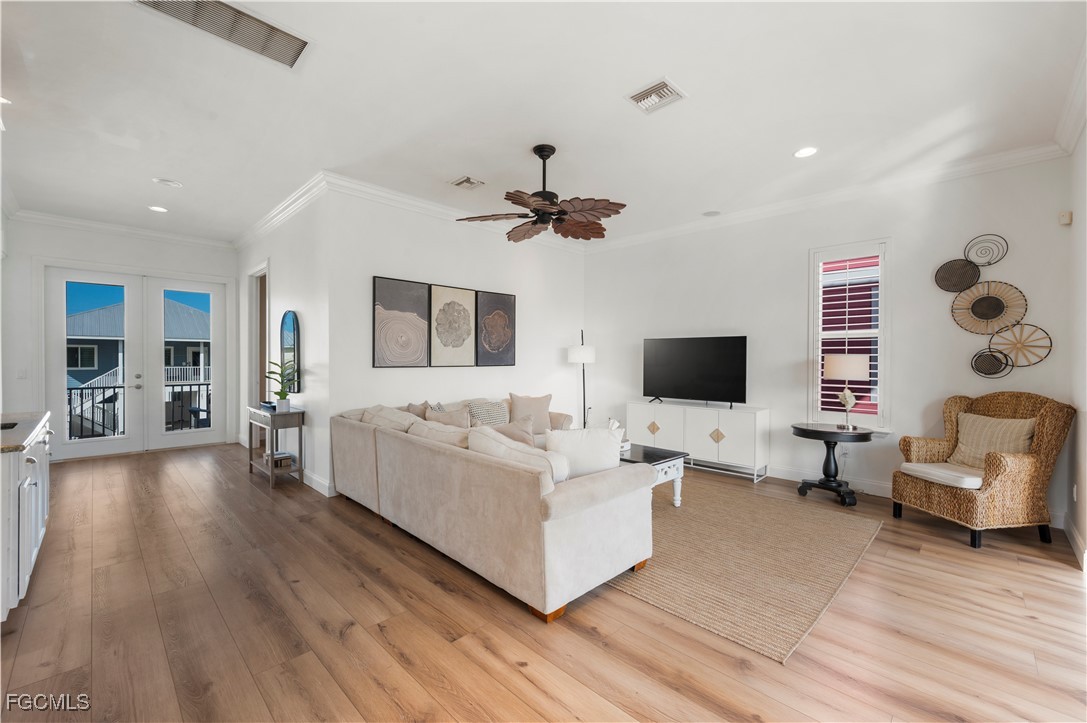 270 Delmar AVE