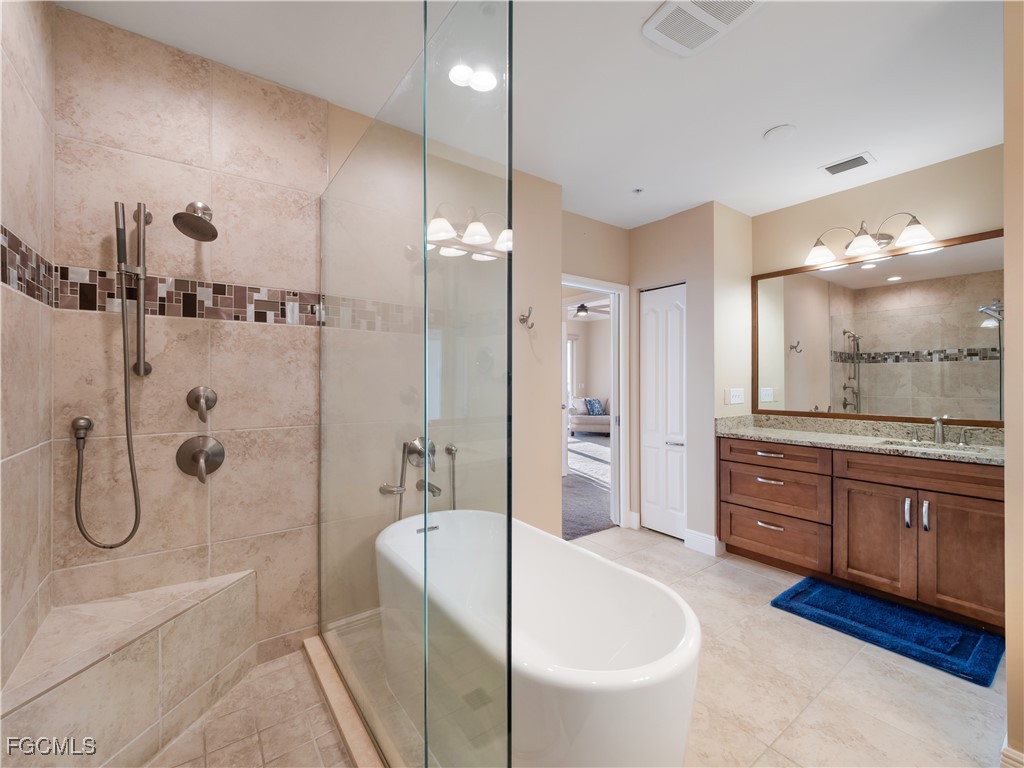 14819 Laguna DR 703