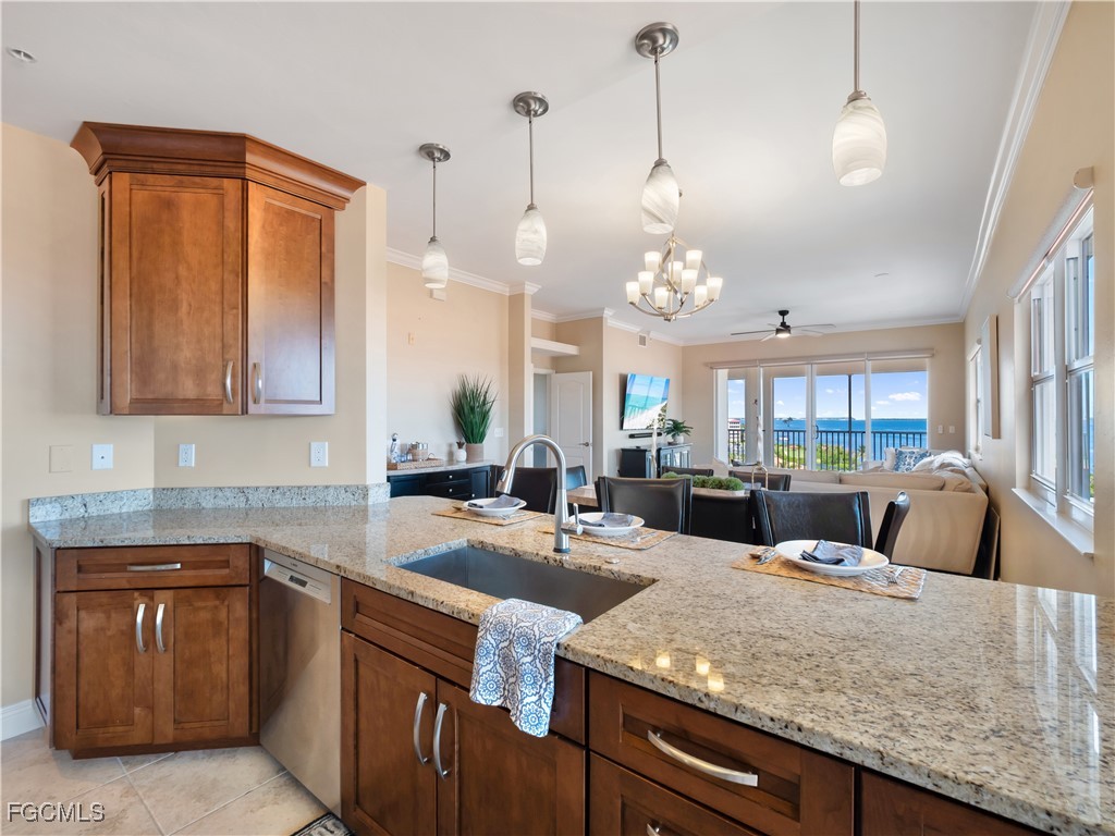 14819 Laguna DR 703