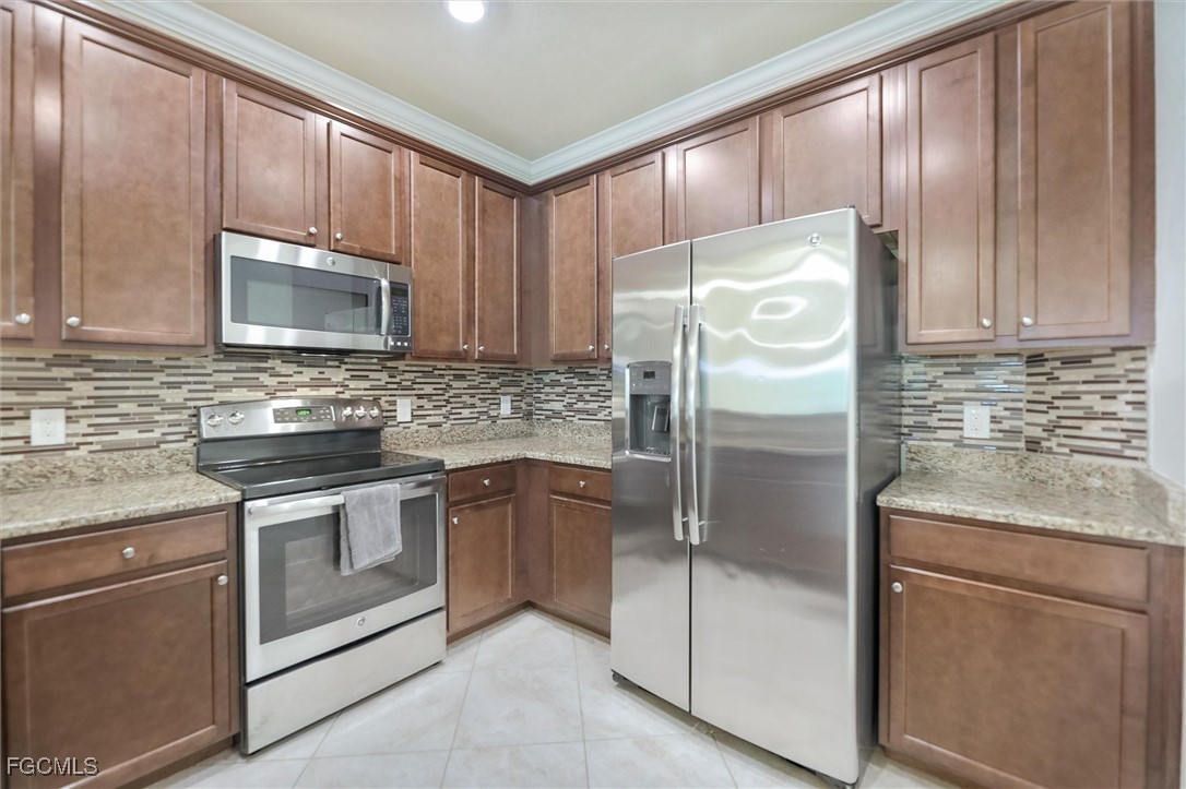 10028 Via Colomba CIR