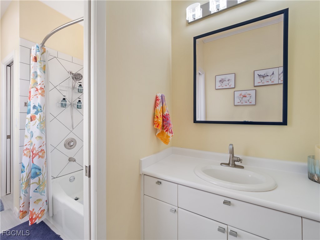 15660 Light Blue CIR