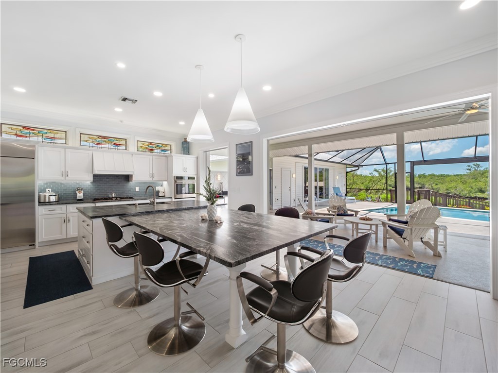 15660 Light Blue CIR