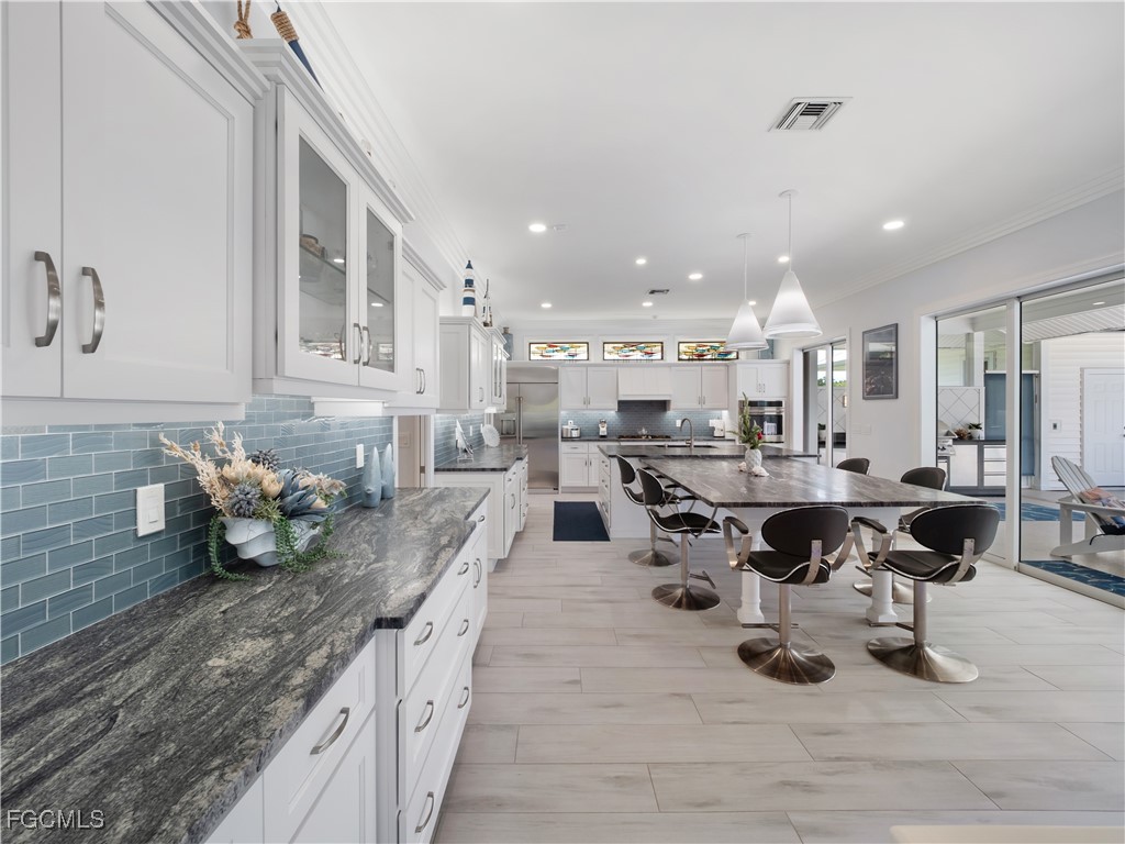 15660 Light Blue CIR