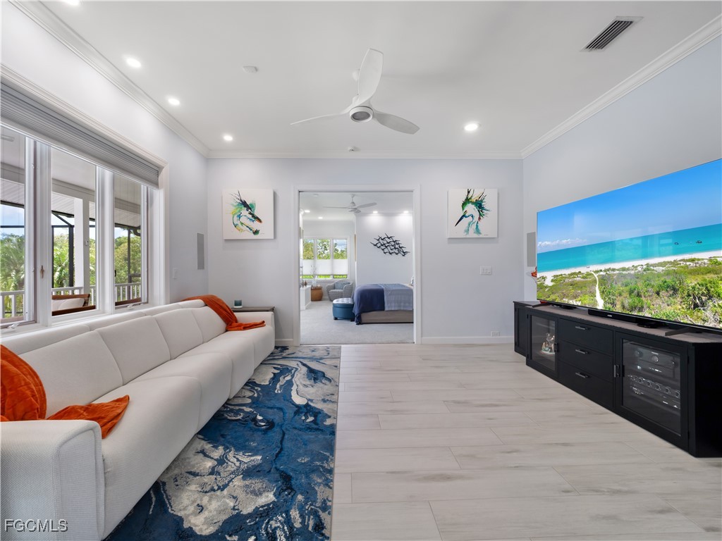 15660 Light Blue CIR